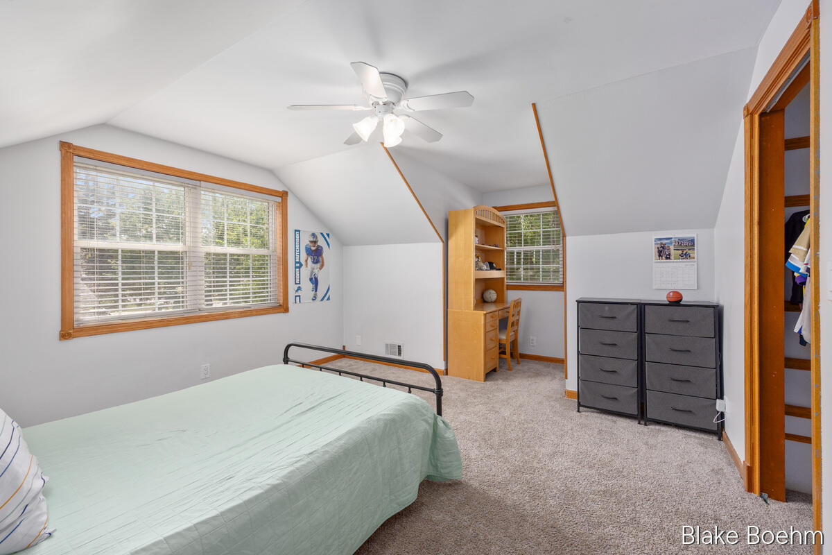 118 Lauderdale Avenue NE Grand Rapids MI 49546