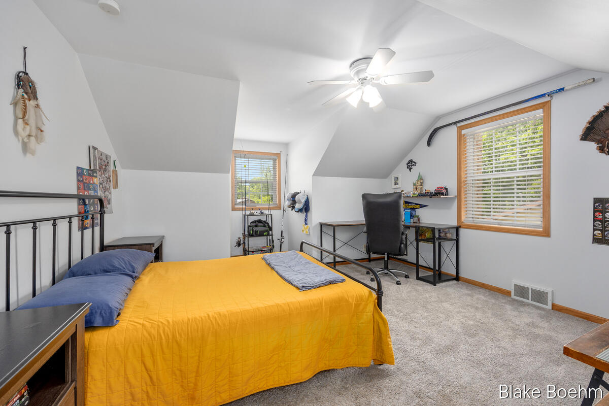 118 Lauderdale Avenue NE Grand Rapids MI 49546