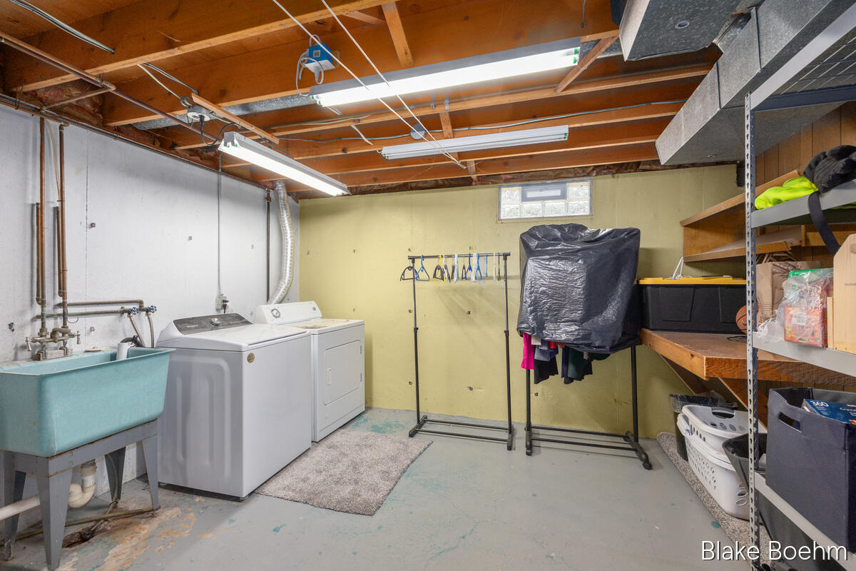118 Lauderdale Avenue NE Grand Rapids MI 49546