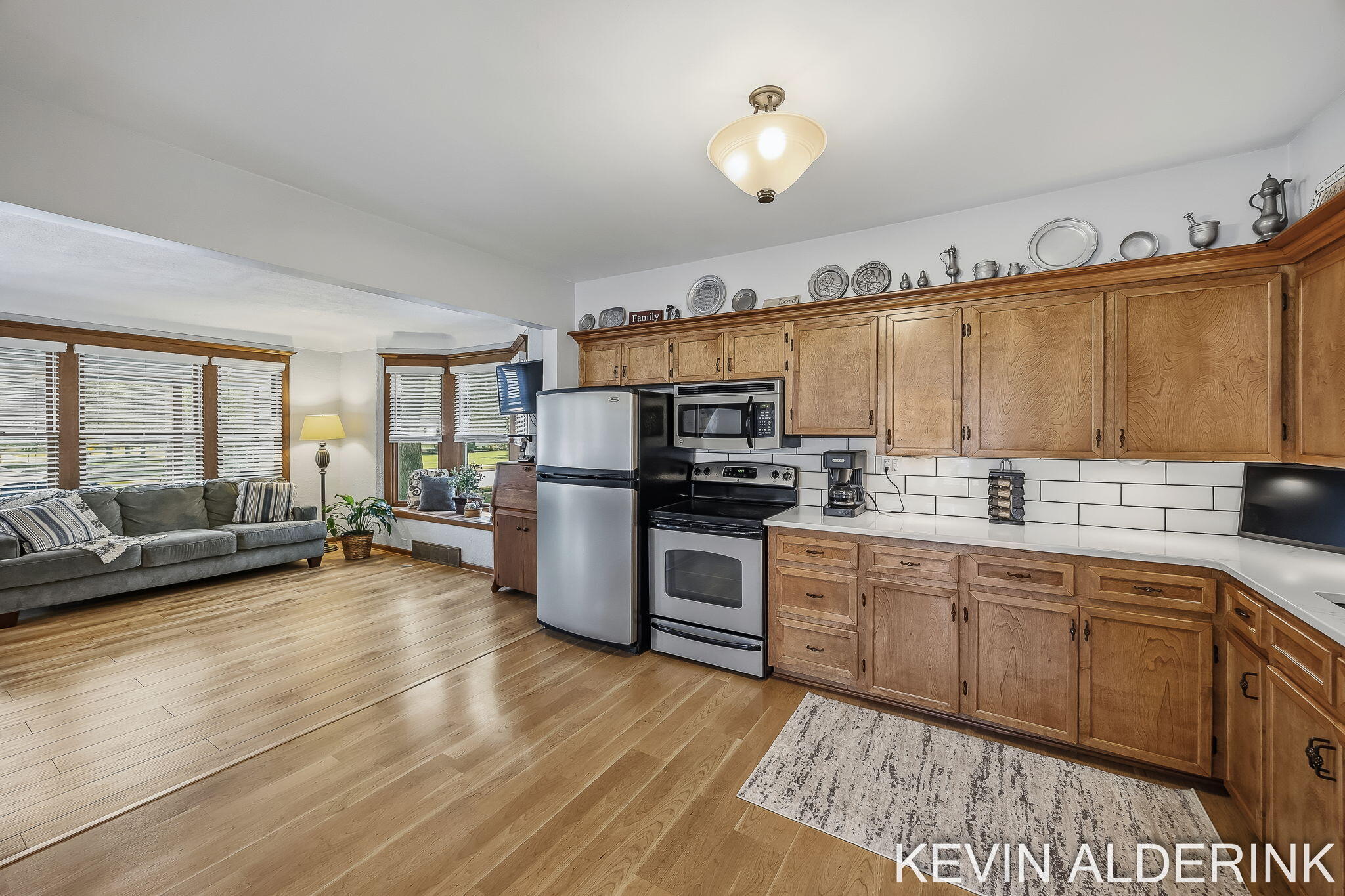 136 S Fairview Road Zeeland MI 49464
