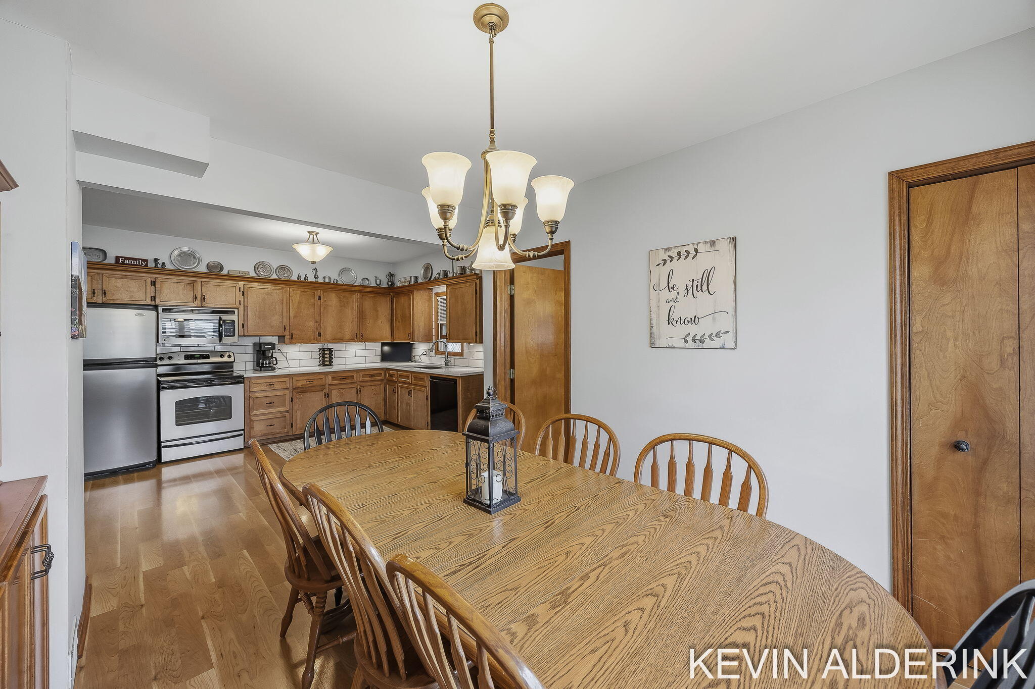 136 S Fairview Road Zeeland MI 49464
