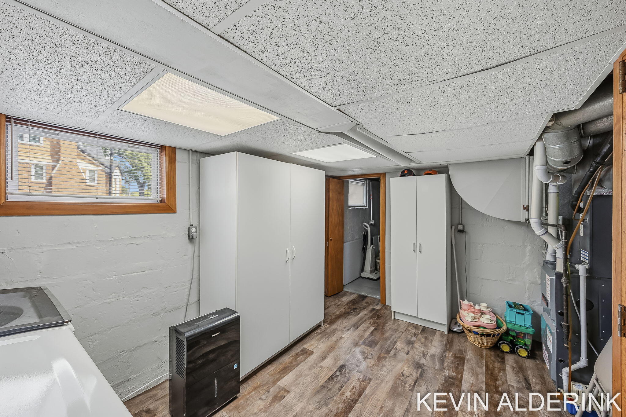 136 S Fairview Road Zeeland MI 49464