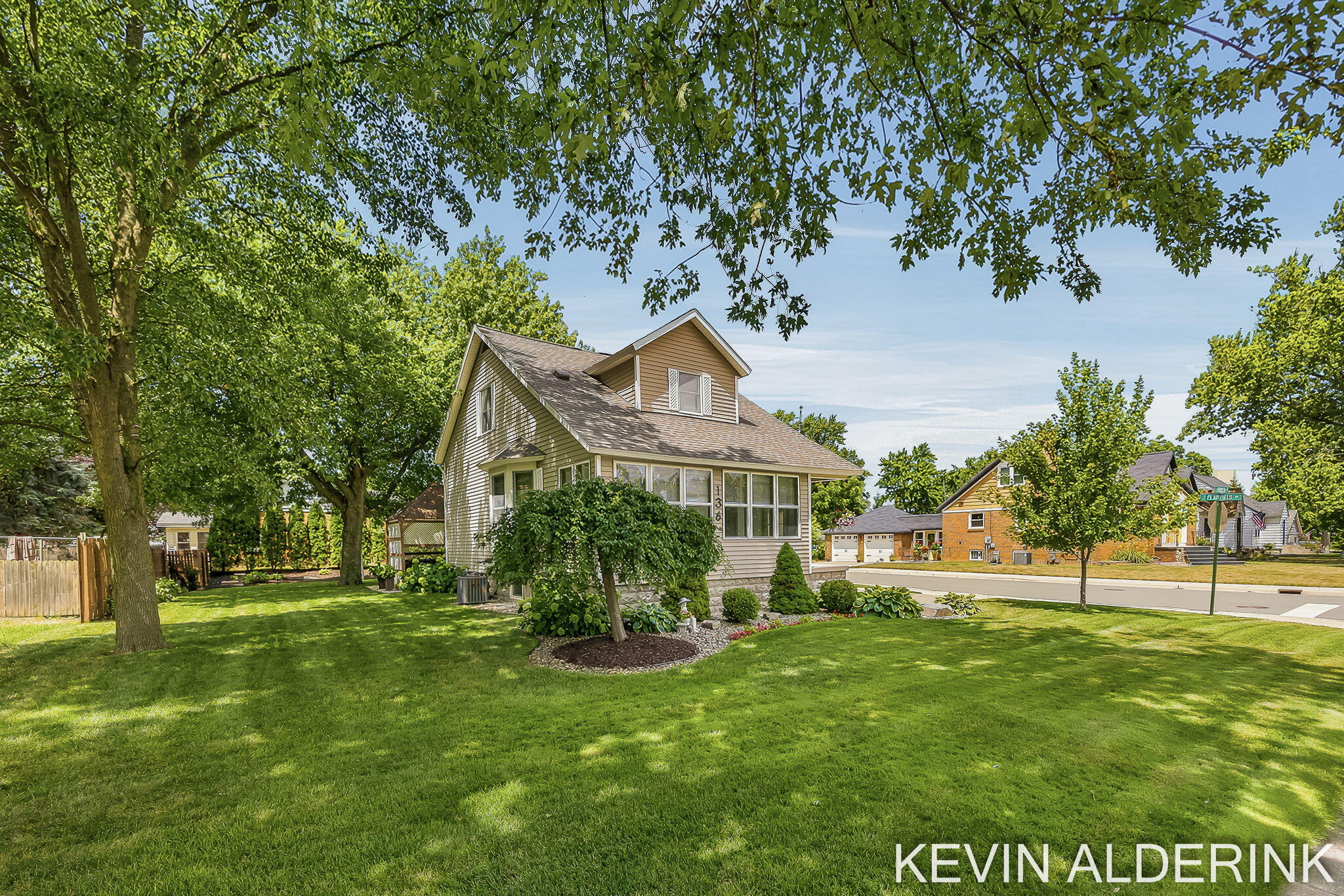 136 S Fairview Road Zeeland MI 49464