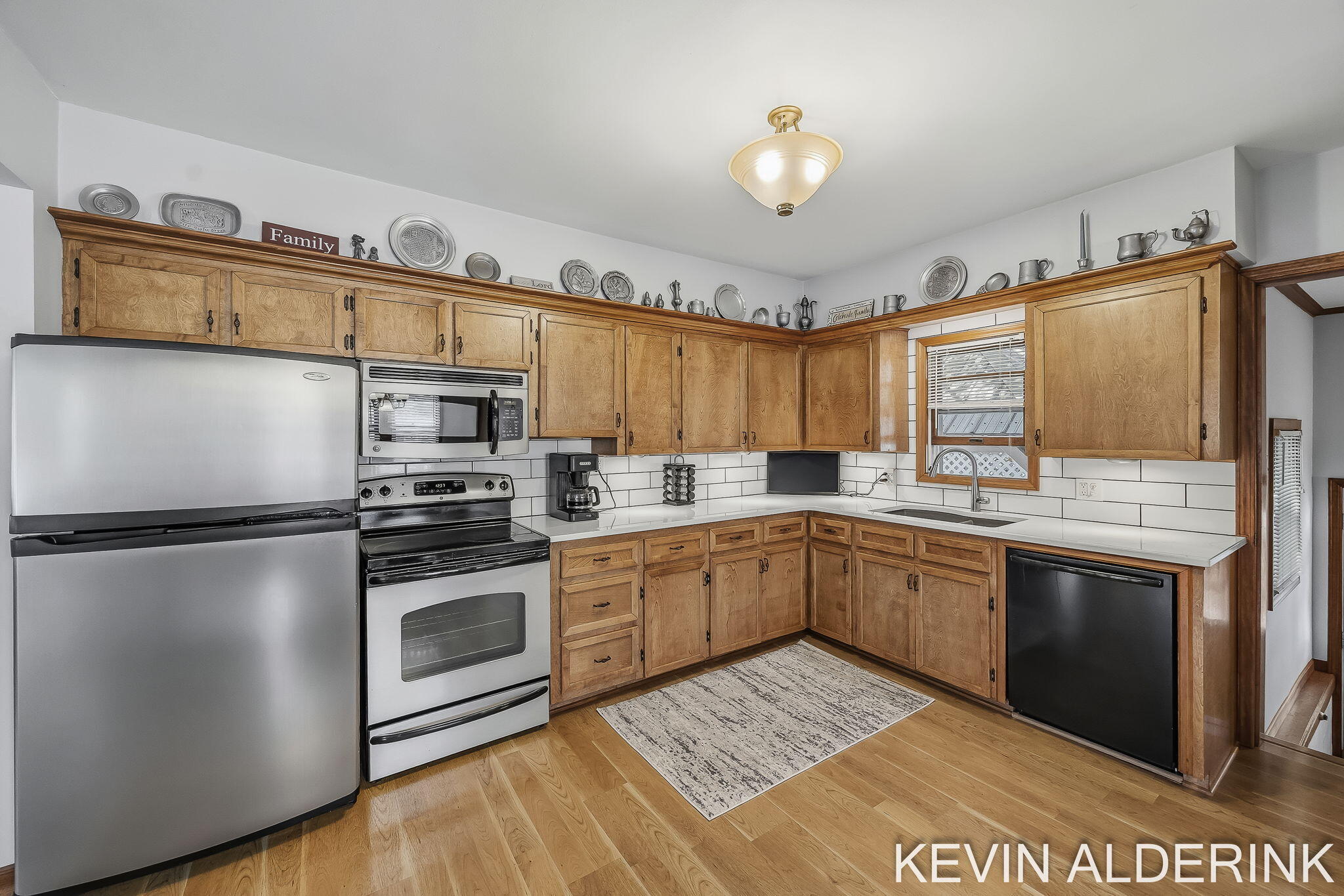 136 S Fairview Road Zeeland MI 49464