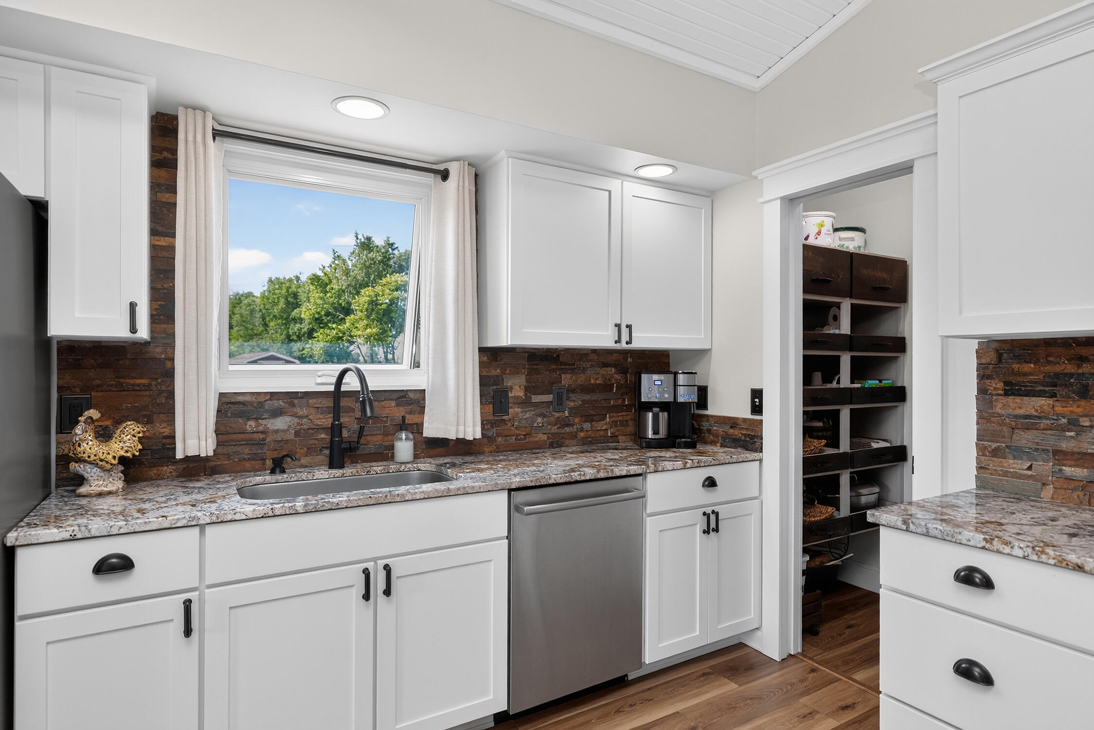 48989 92nd Avenue Decatur MI 49045