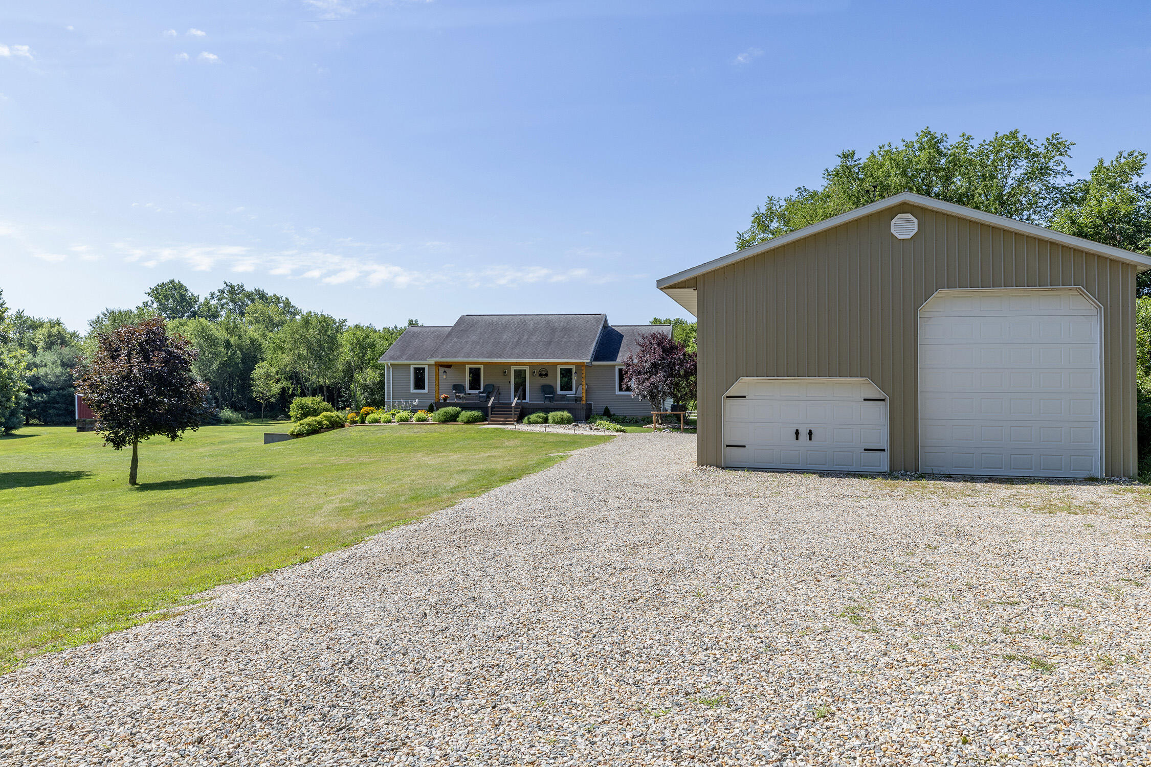 48989 92nd Avenue Decatur MI 49045