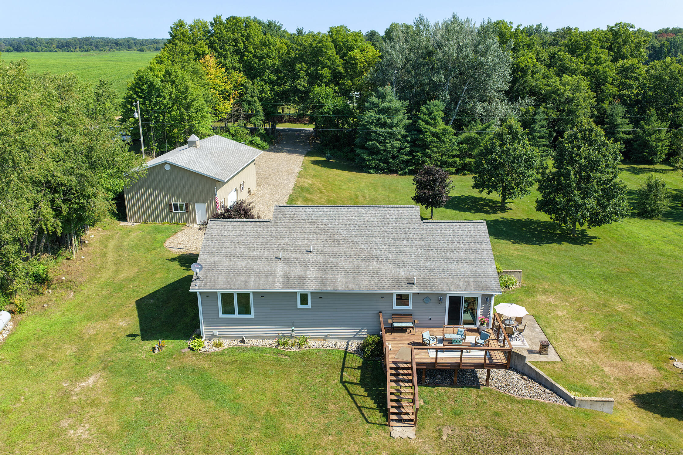 48989 92nd Avenue Decatur MI 49045