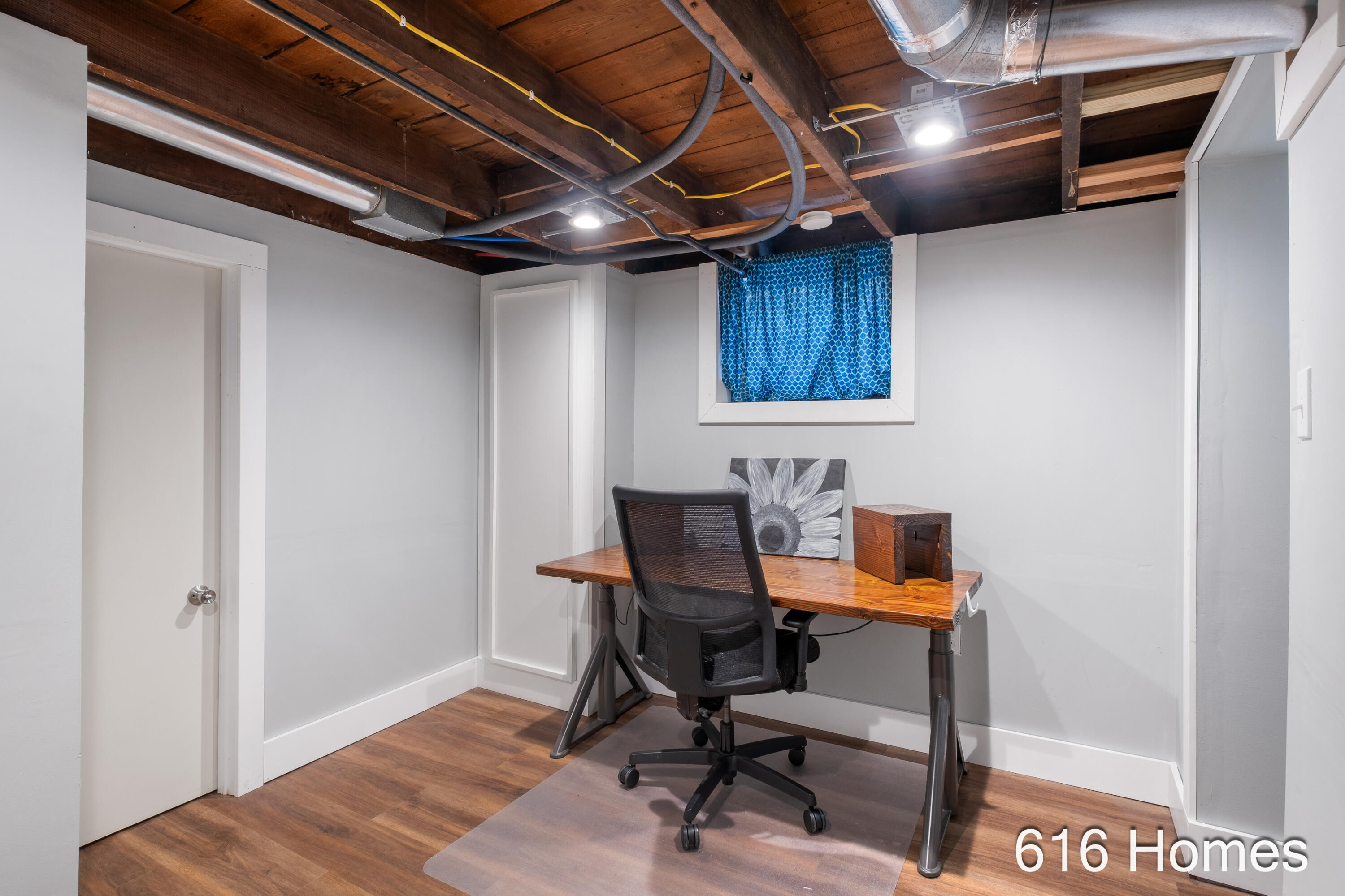 810 Oaklawn Street NE Grand Rapids MI 49505