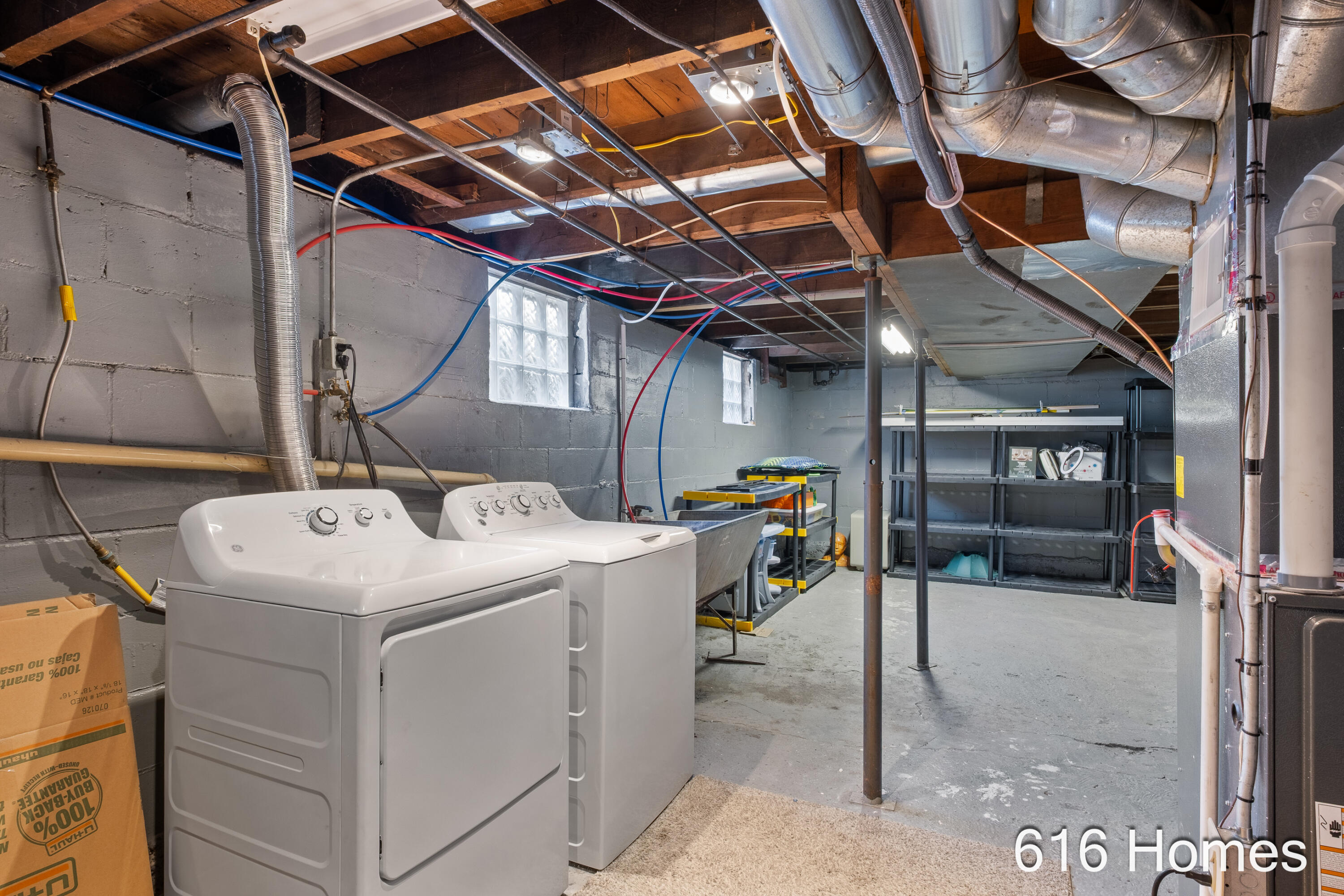 810 Oaklawn Street NE Grand Rapids MI 49505