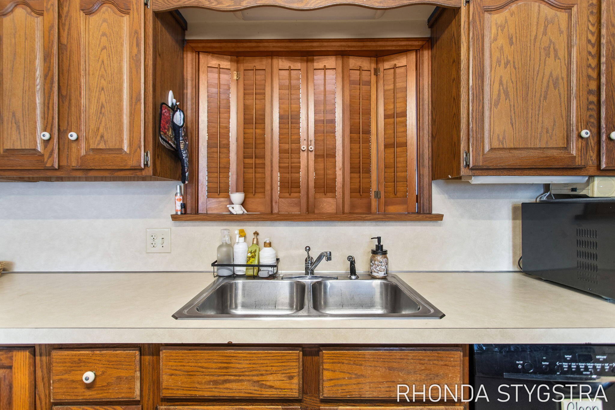 1583 Jerome Street Holland MI 49423