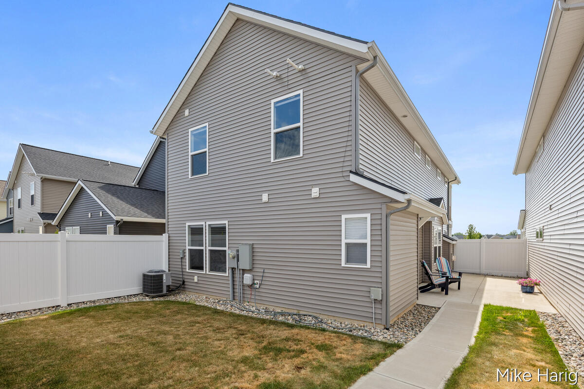 7892 Greendale Drive SE Byron Center MI 49315