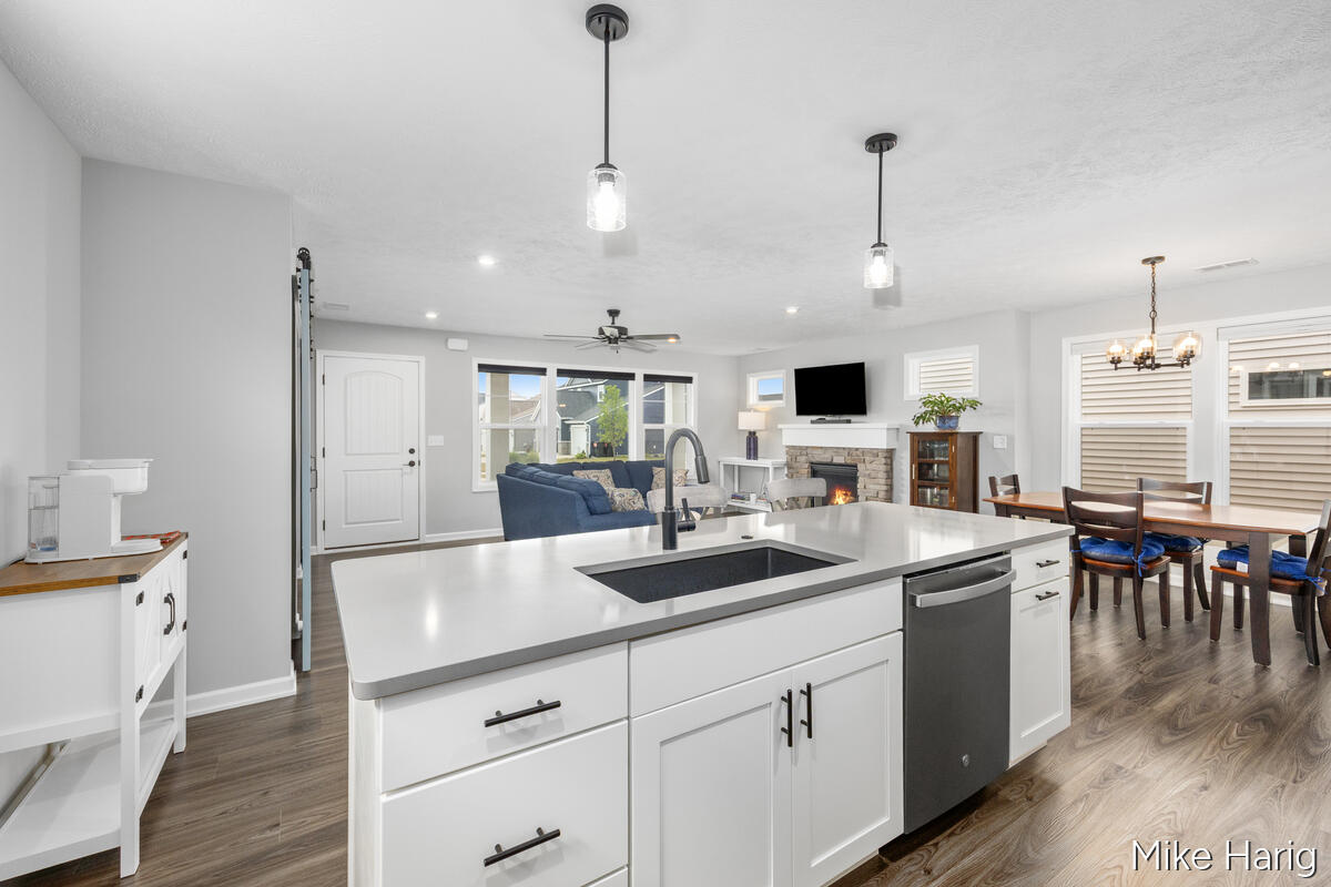 7892 Greendale Drive SE Byron Center MI 49315