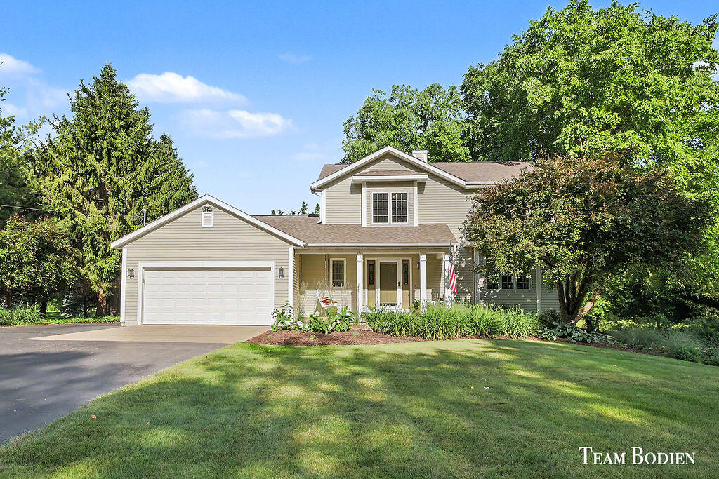 8925 Shaner Avenue NE Rockford MI 49341