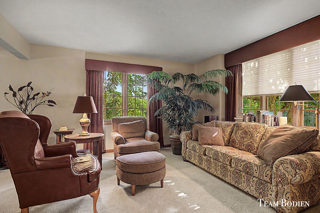 8925 Shaner Avenue NE Rockford MI 49341