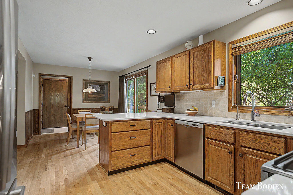 8925 Shaner Avenue NE Rockford MI 49341
