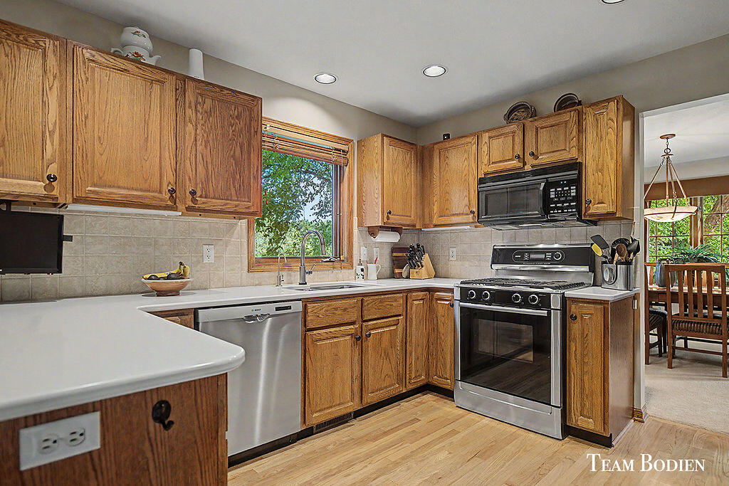 8925 Shaner Avenue NE Rockford MI 49341