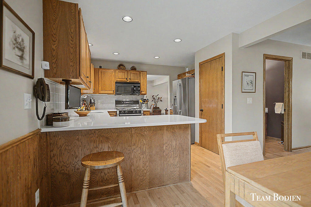 8925 Shaner Avenue NE Rockford MI 49341