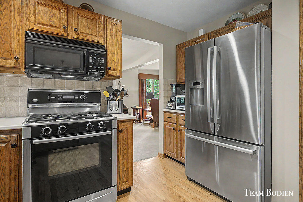 8925 Shaner Avenue NE Rockford MI 49341