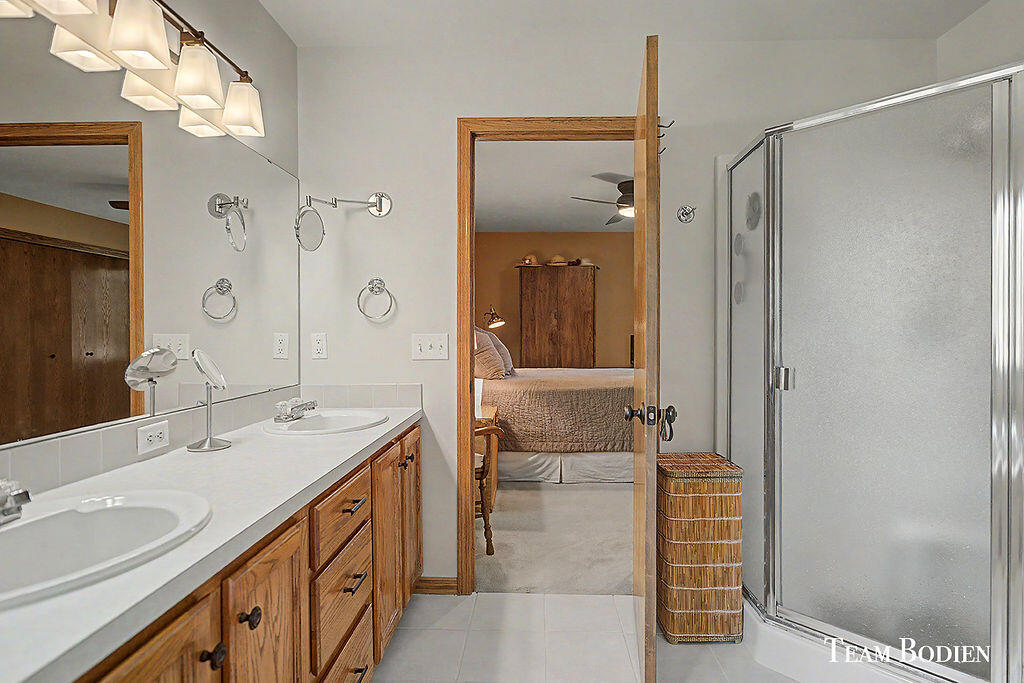 8925 Shaner Avenue NE Rockford MI 49341