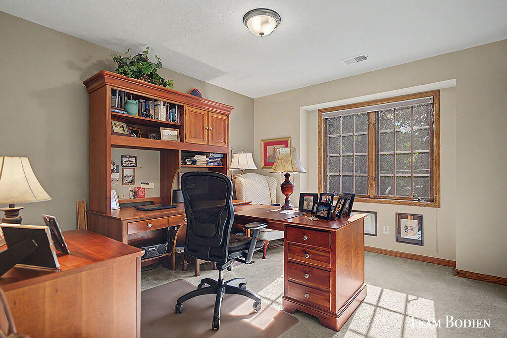 8925 Shaner Avenue NE Rockford MI 49341