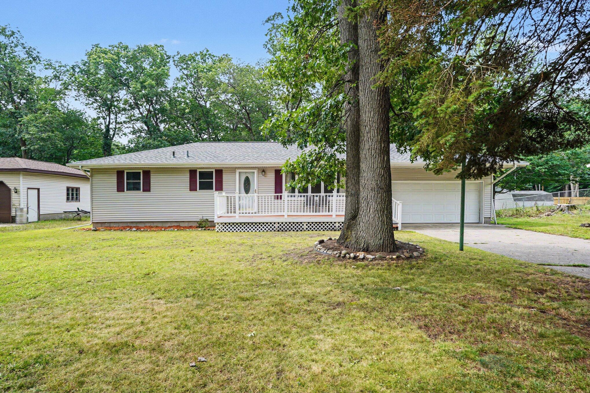 2375 Southwood Avenue Muskegon MI 49441