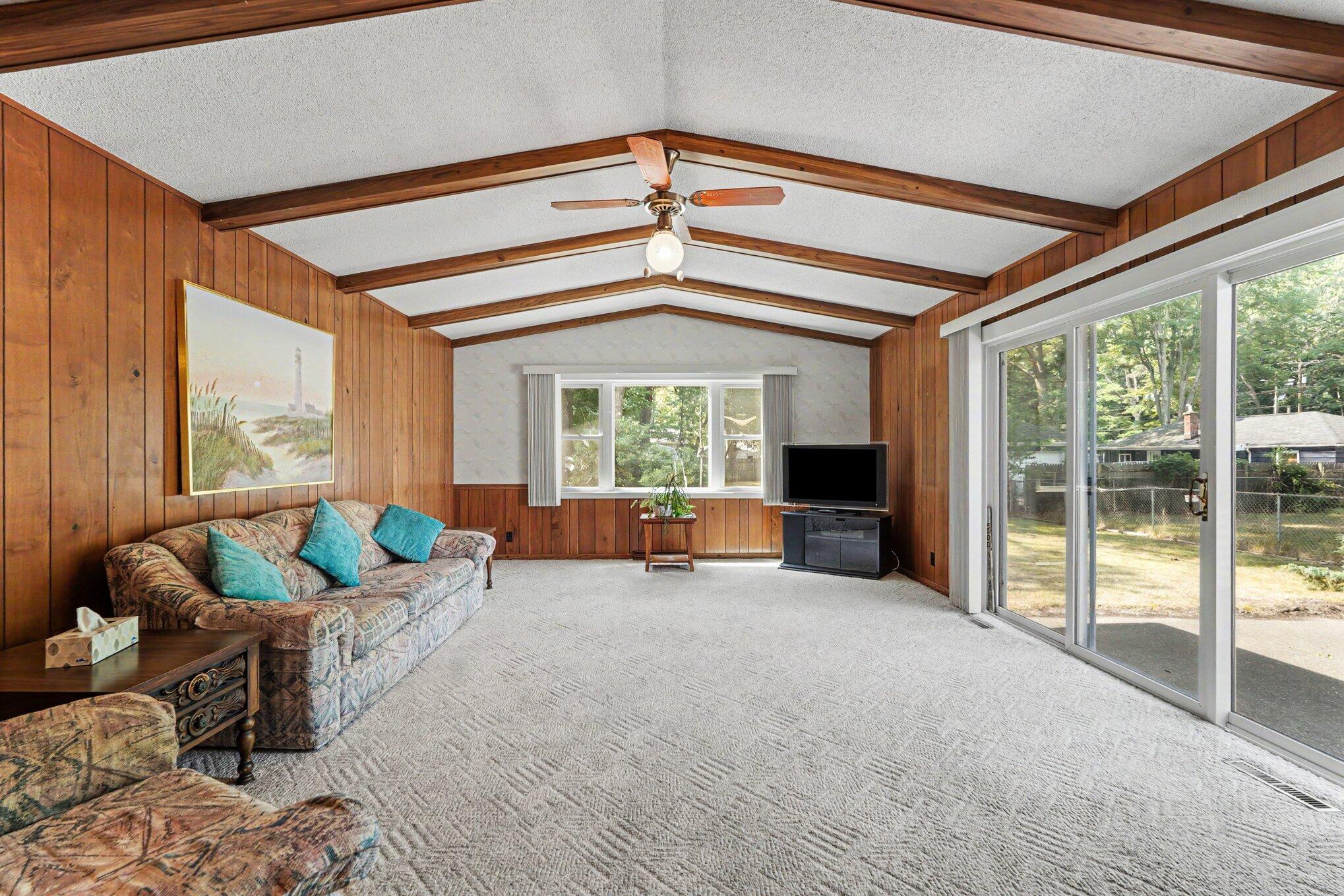 2375 Southwood Avenue Muskegon MI 49441