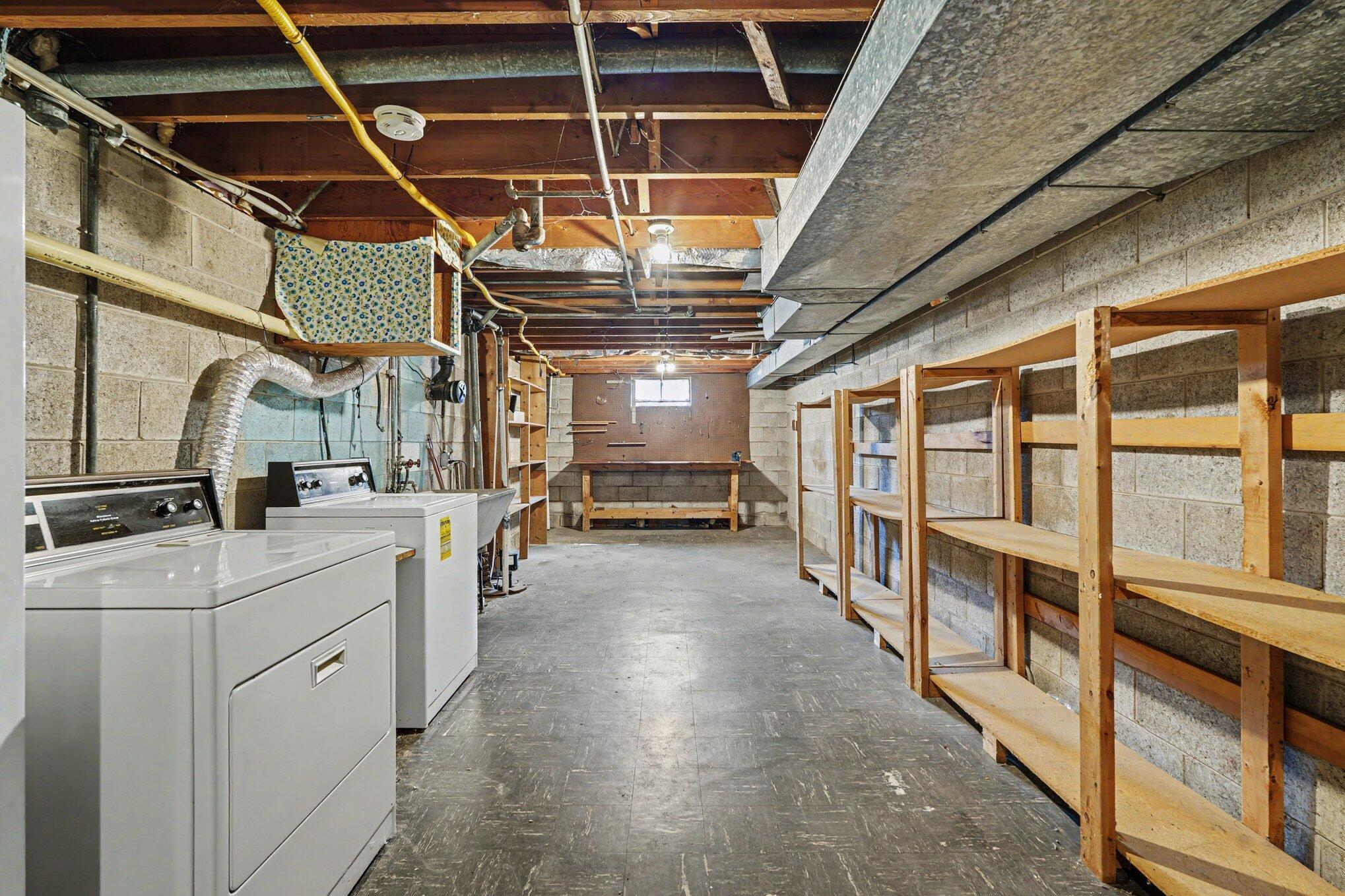 2375 Southwood Avenue Muskegon MI 49441