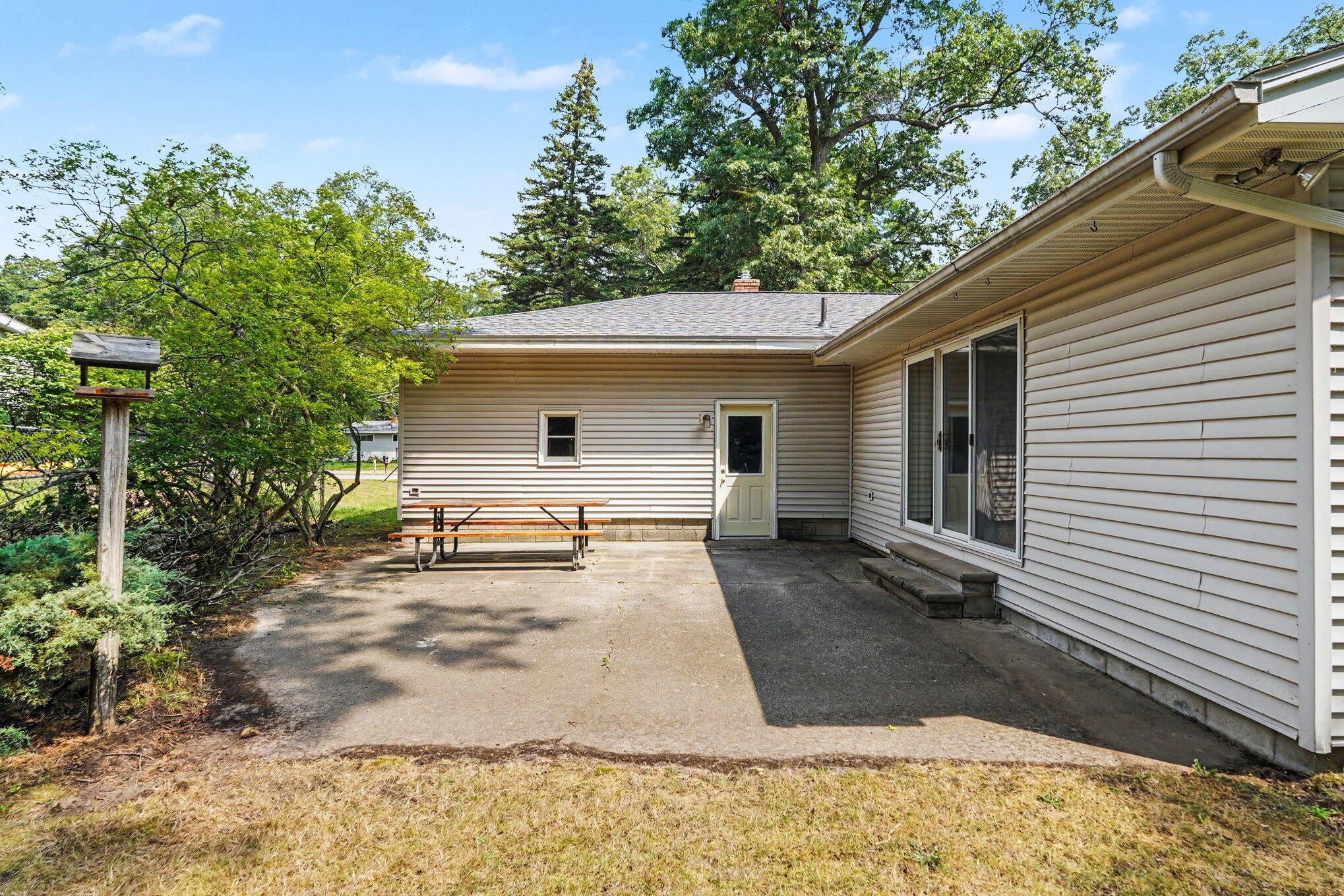 2375 Southwood Avenue Muskegon MI 49441