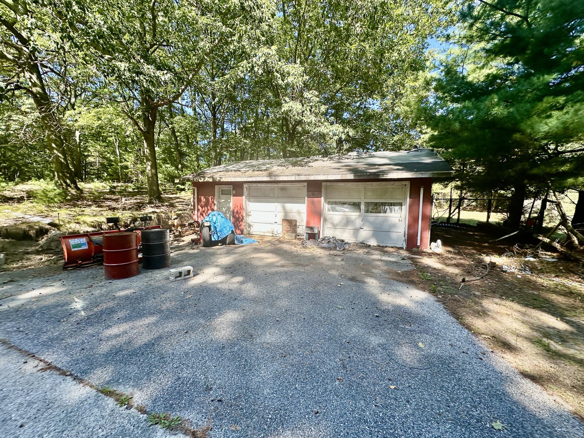 2439 N Lakeshore Drive Ludington MI 49431