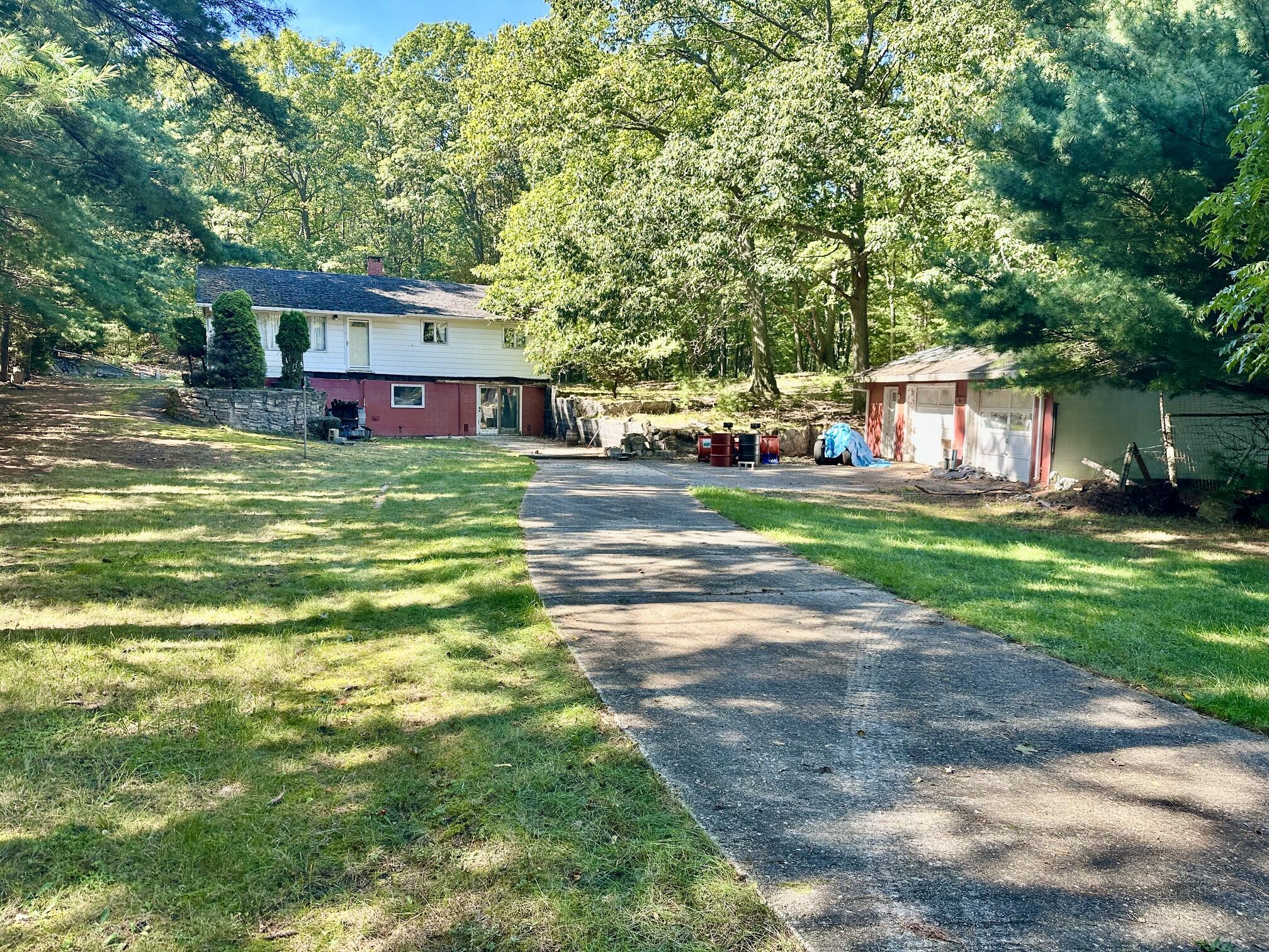 2439 N Lakeshore Drive Ludington MI 49431