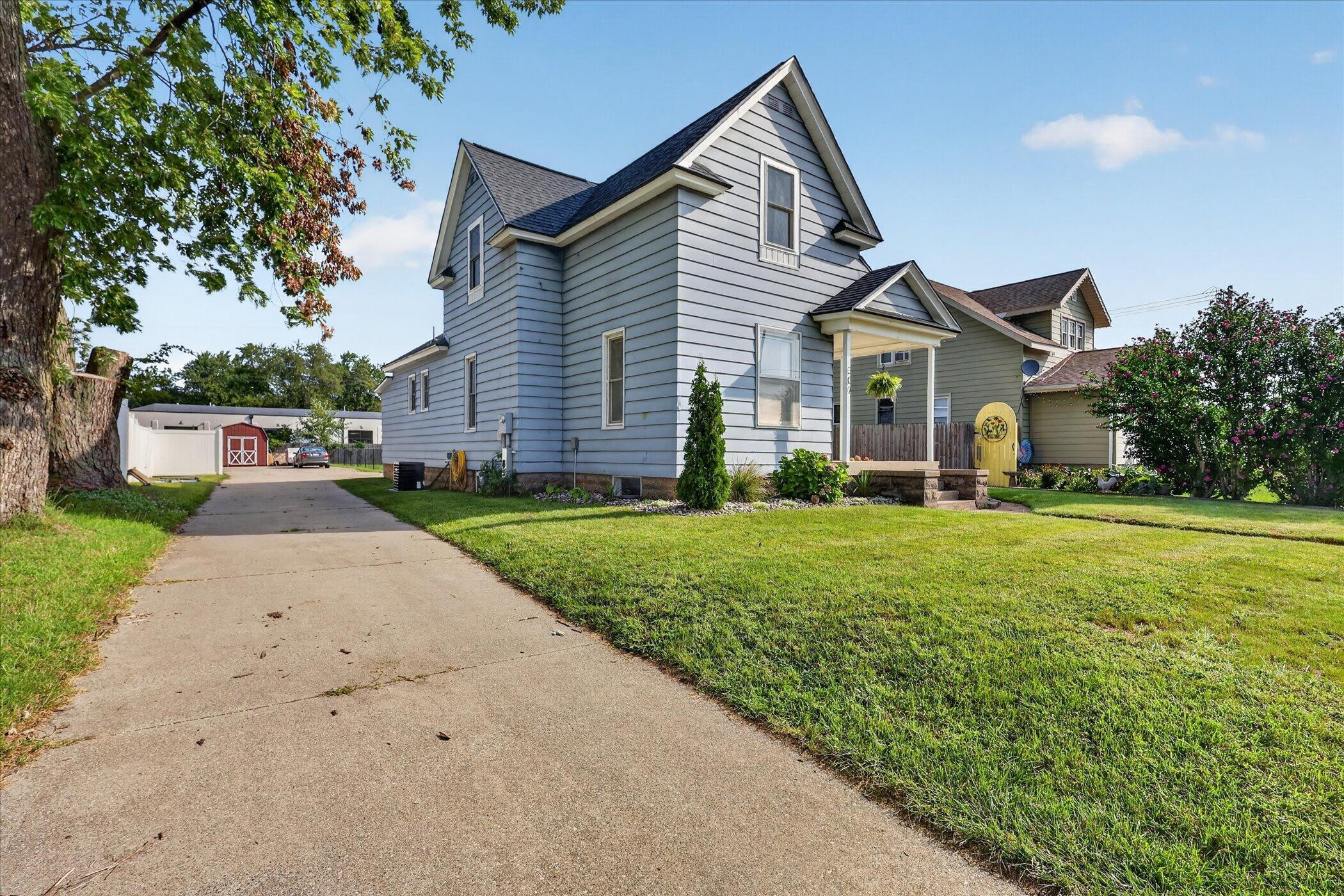 307 W Washington Avenue Zeeland MI 49464