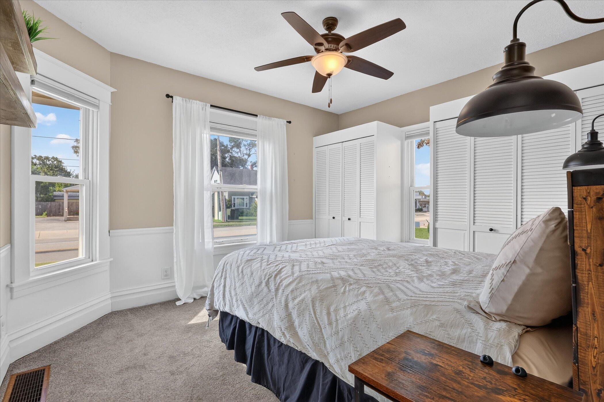 307 W Washington Avenue Zeeland MI 49464