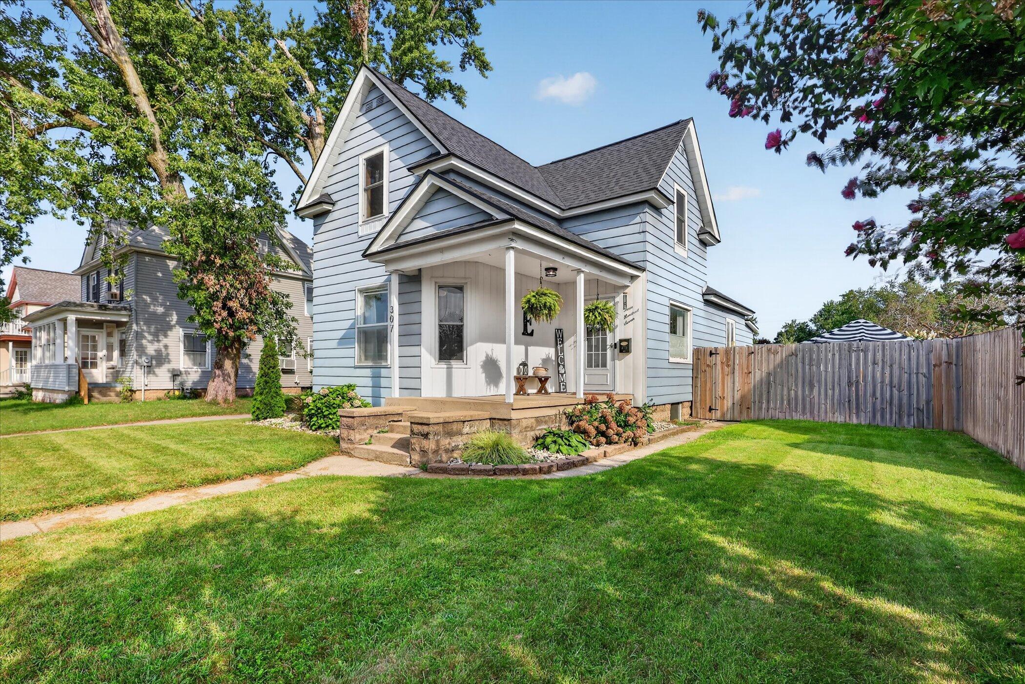 307 W Washington Avenue Zeeland MI 49464