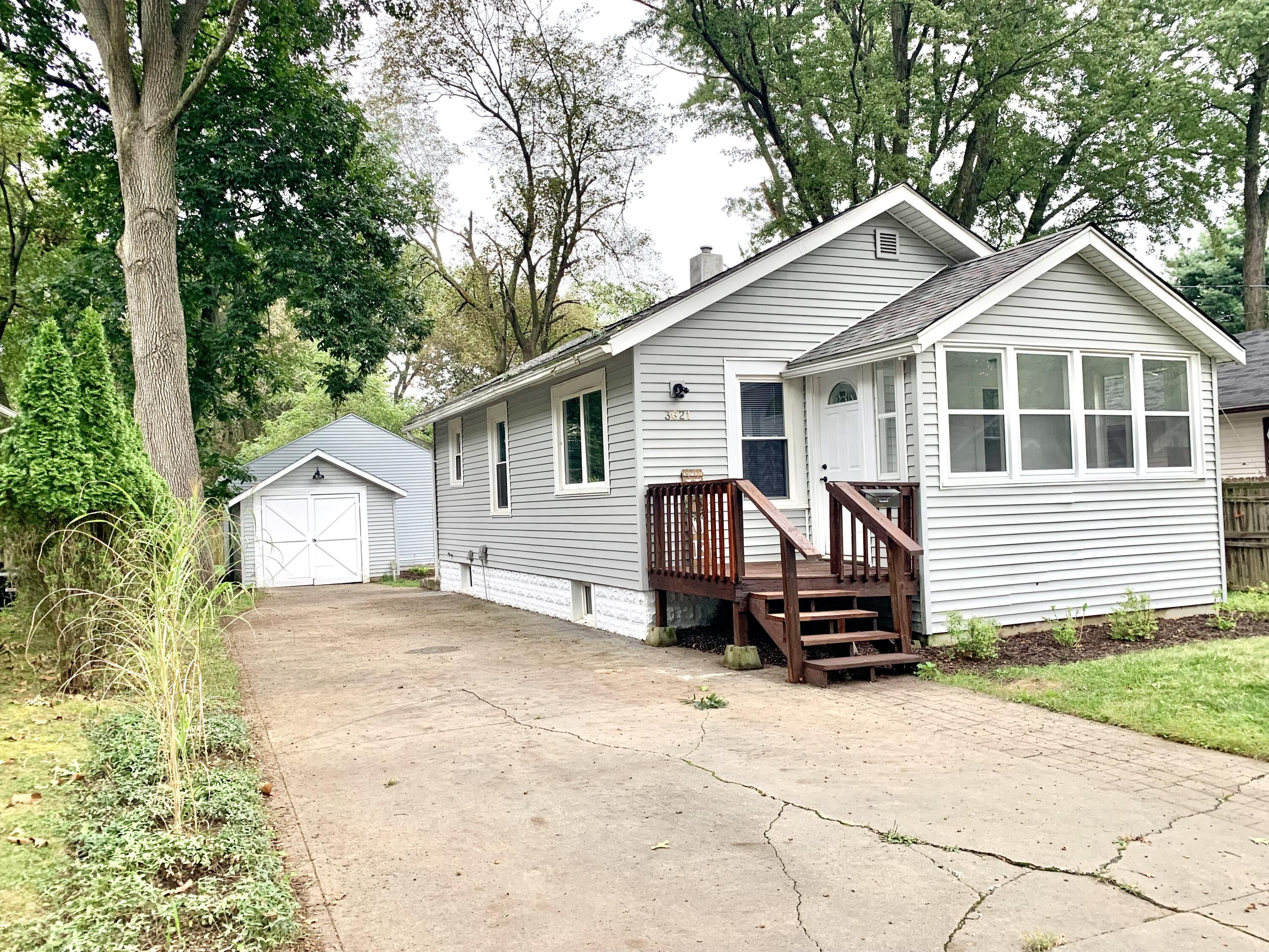 3621 Adams Street Kalamazoo MI 49008
