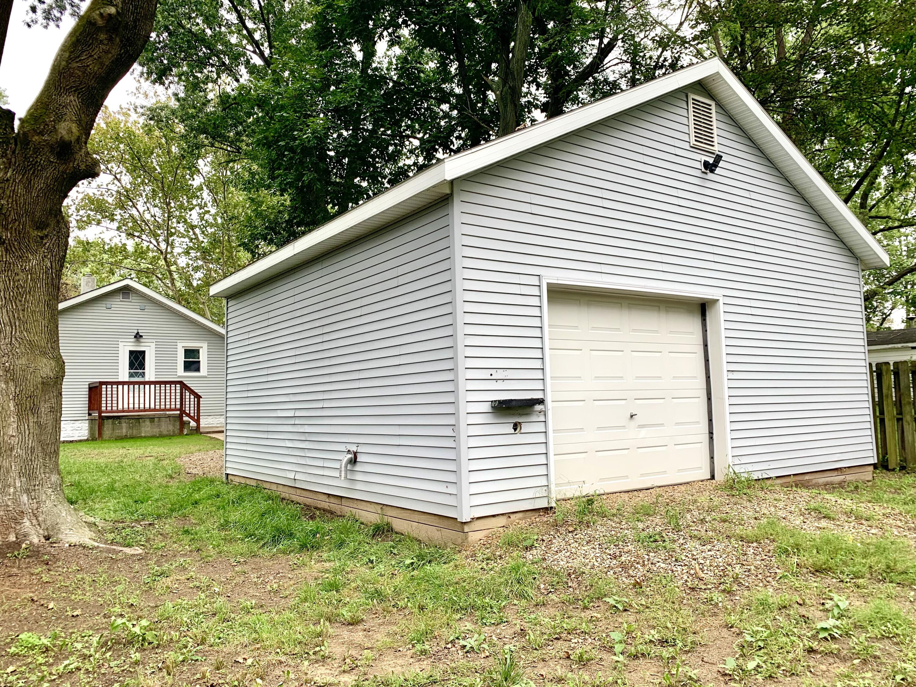 3621 Adams Street Kalamazoo MI 49008
