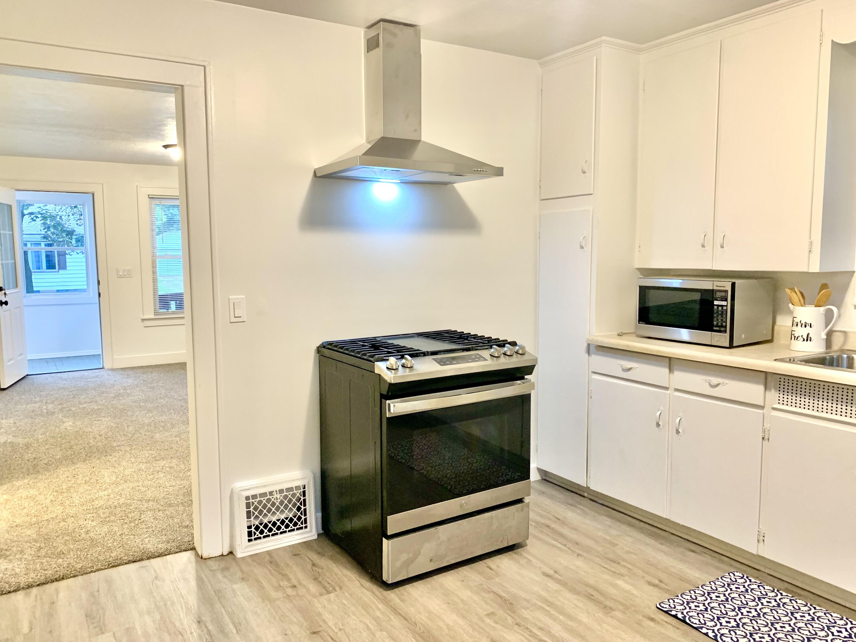 3621 Adams Street Kalamazoo MI 49008