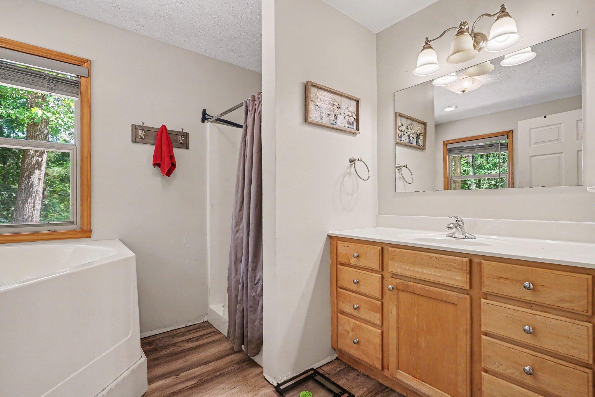 416 E River Road Muskegon MI 49445