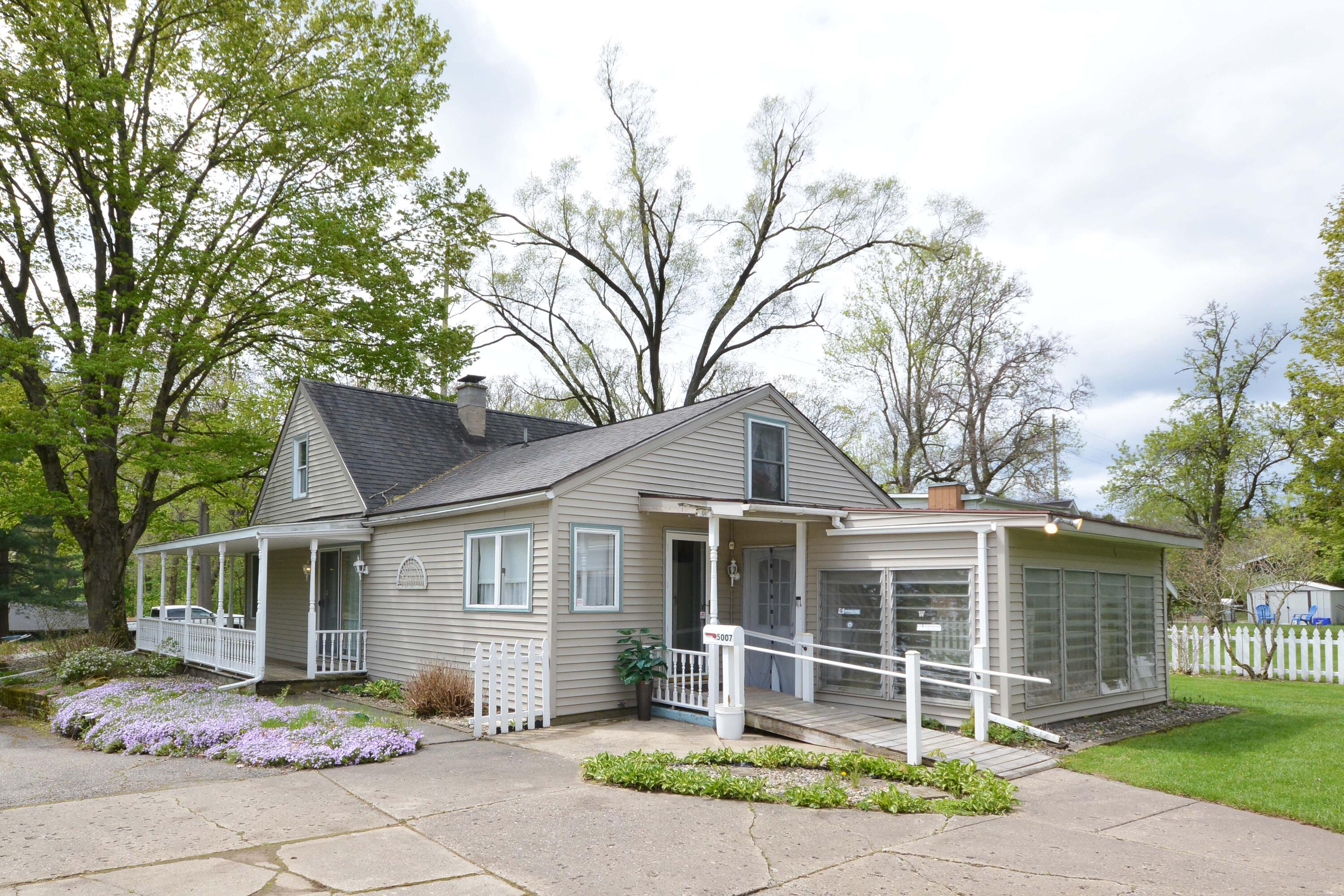 5007 Fordham Avenue Kalamazoo MI 49048