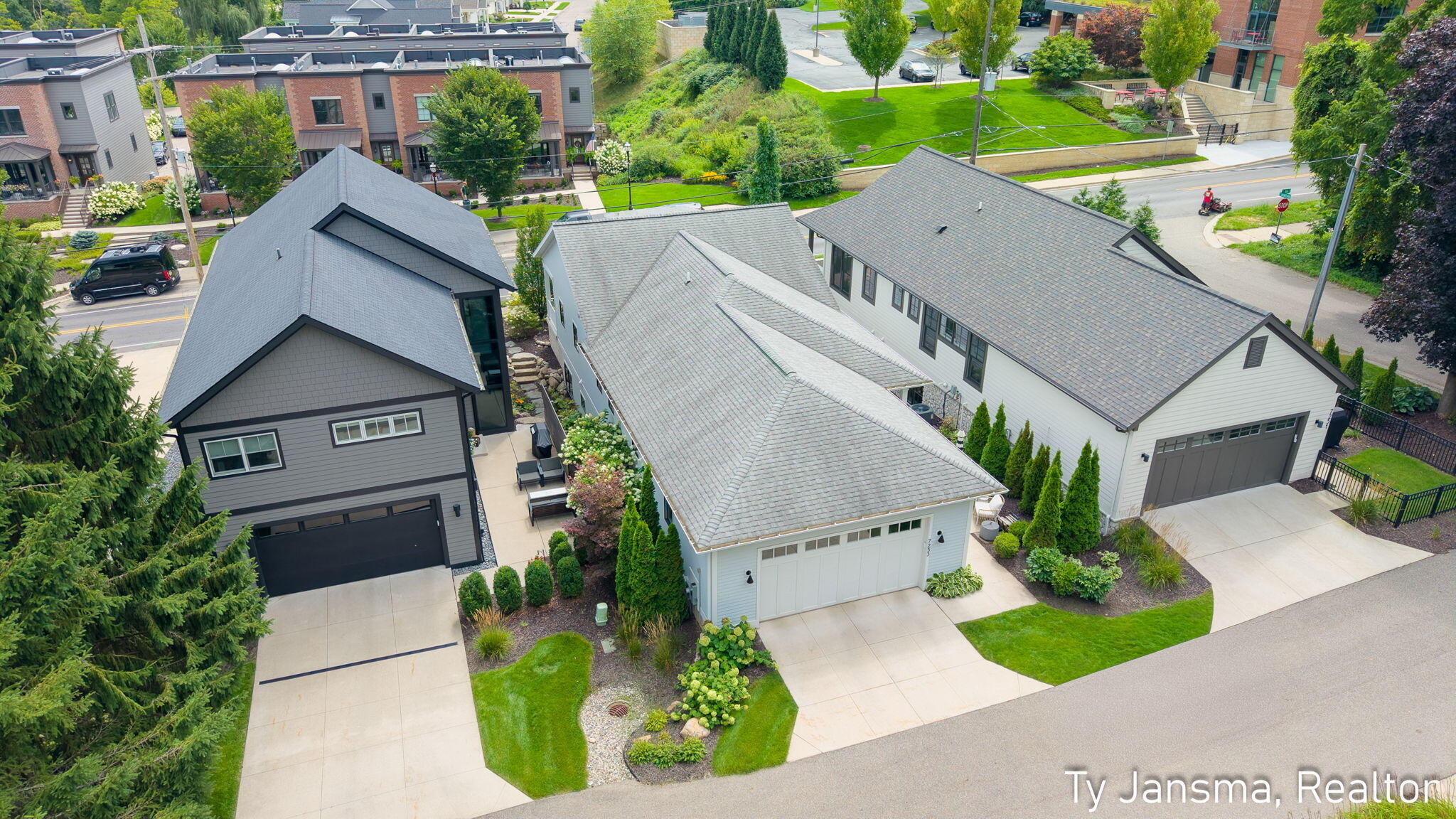 7253 Bradfield Street SE Ada MI 49301