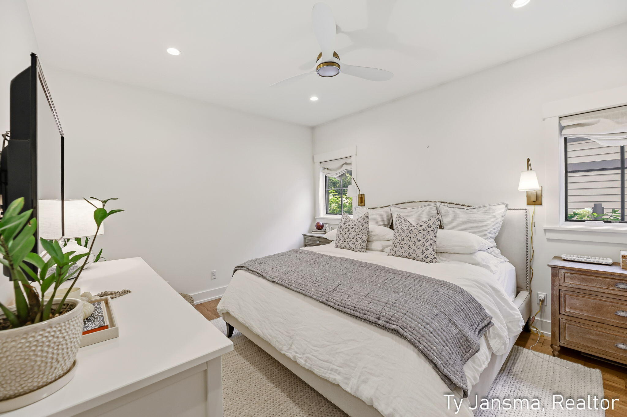 7253 Bradfield Street SE Ada MI 49301