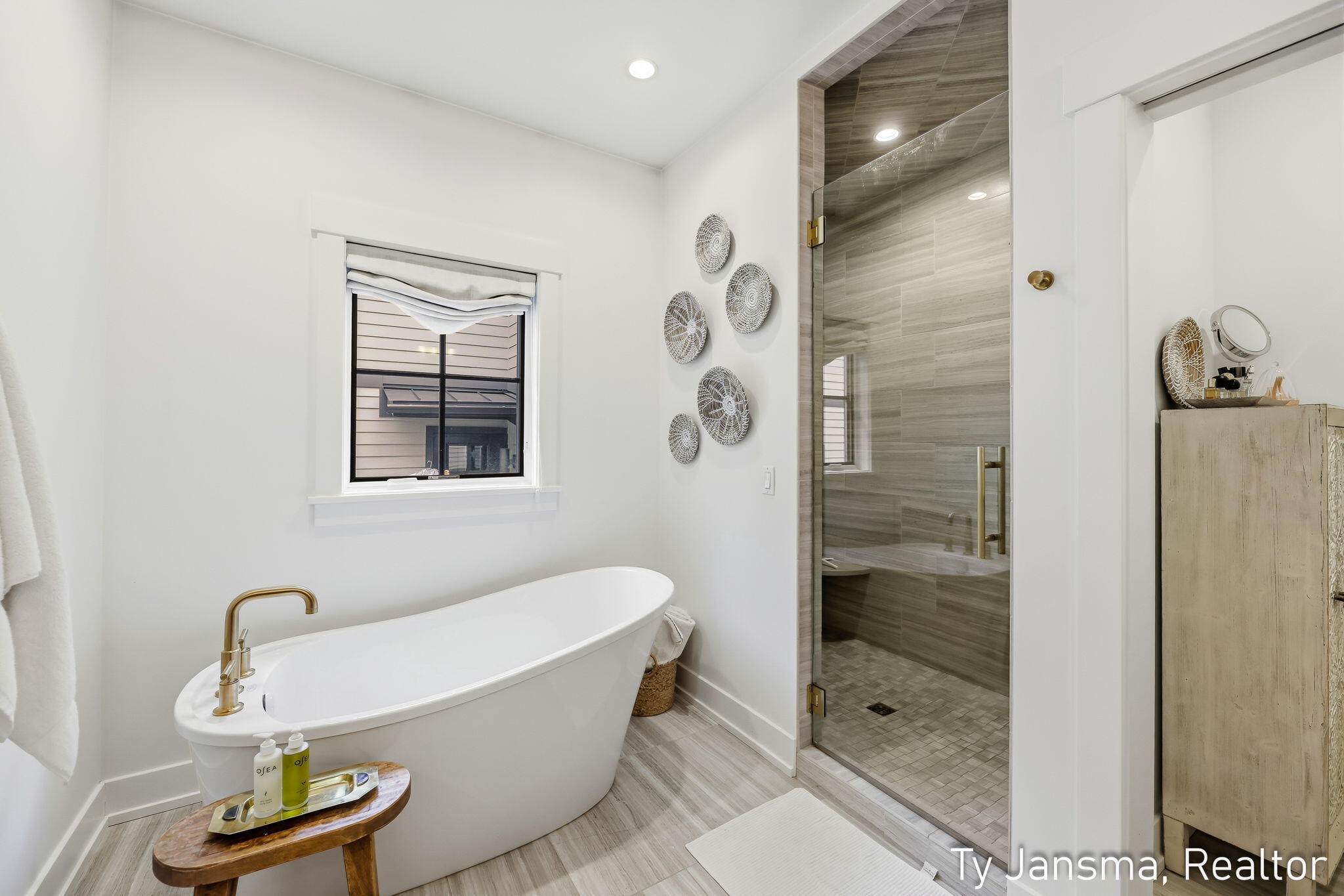 7253 Bradfield Street SE Ada MI 49301