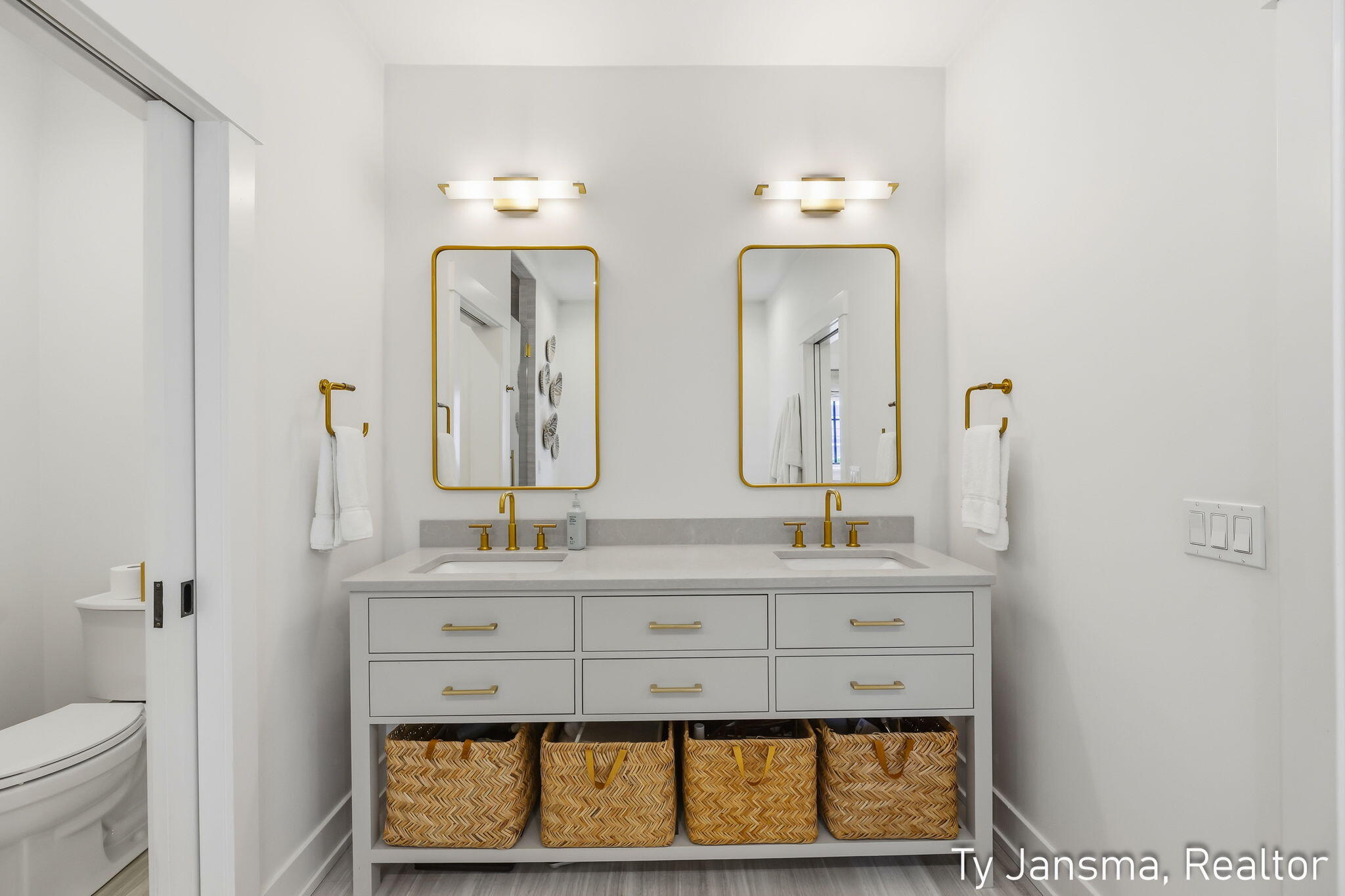 7253 Bradfield Street SE Ada MI 49301