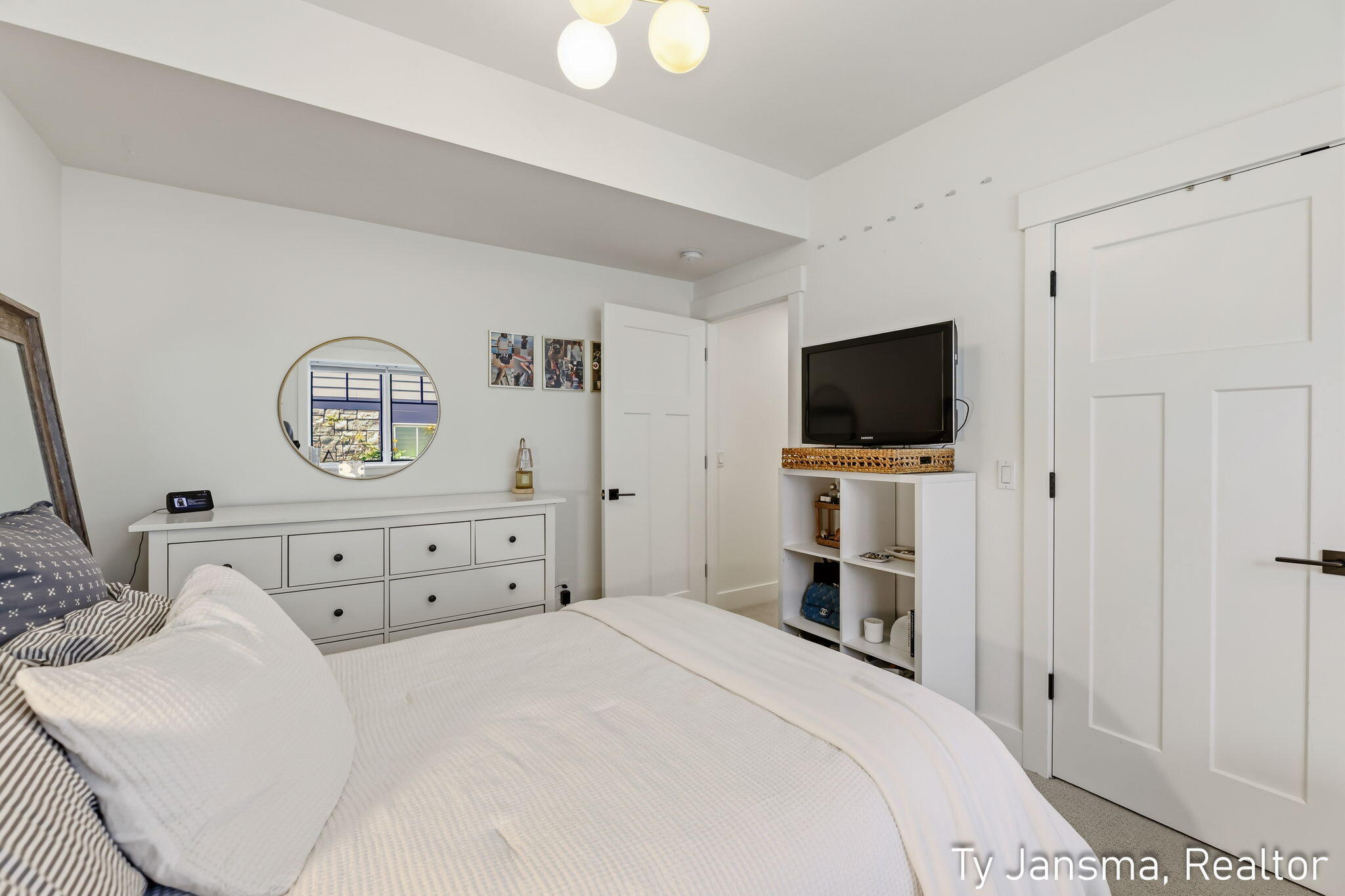 7253 Bradfield Street SE Ada MI 49301