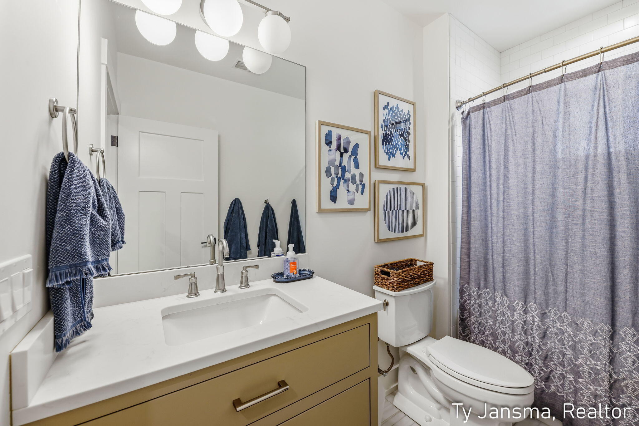7253 Bradfield Street SE Ada MI 49301