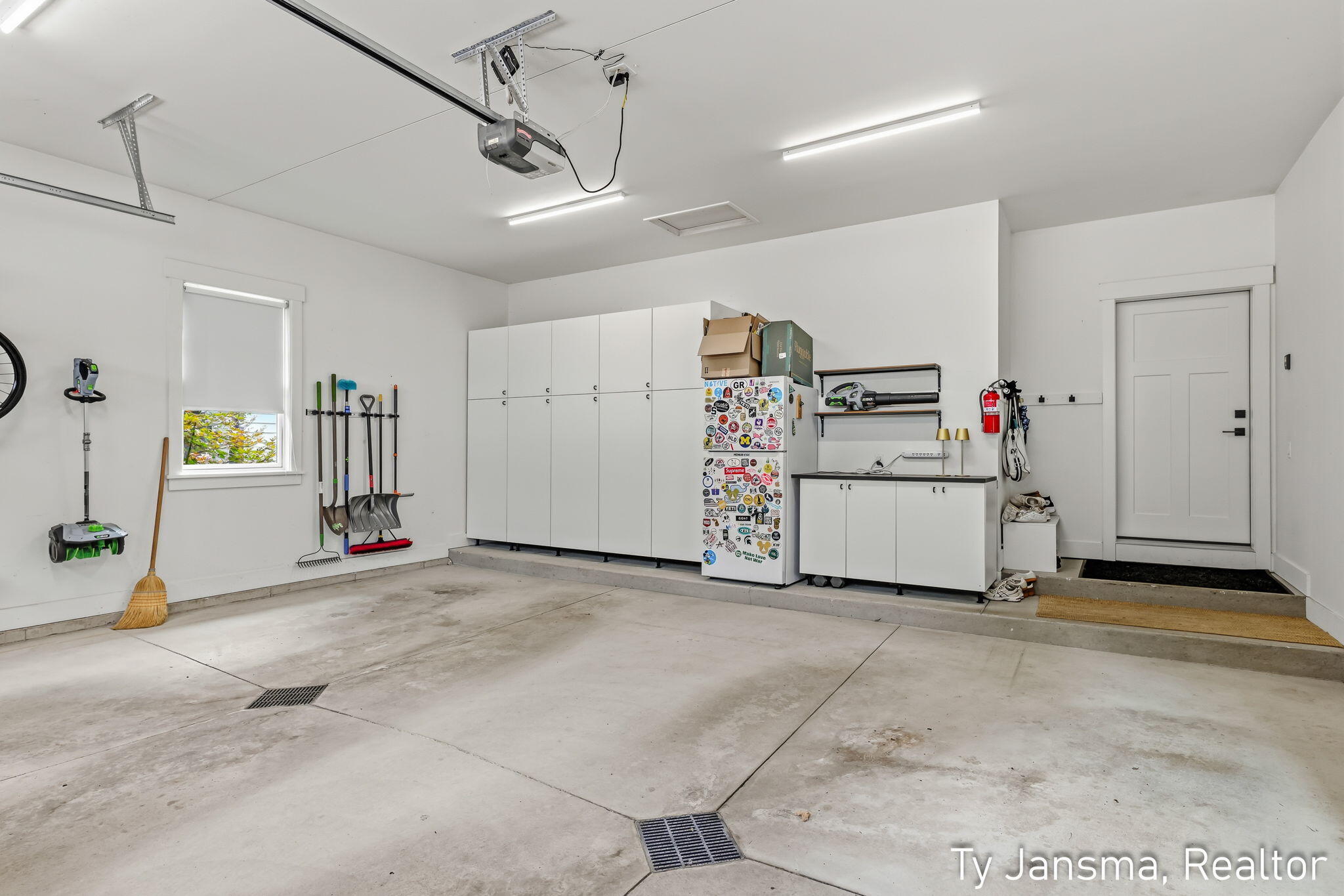 7253 Bradfield Street SE Ada MI 49301