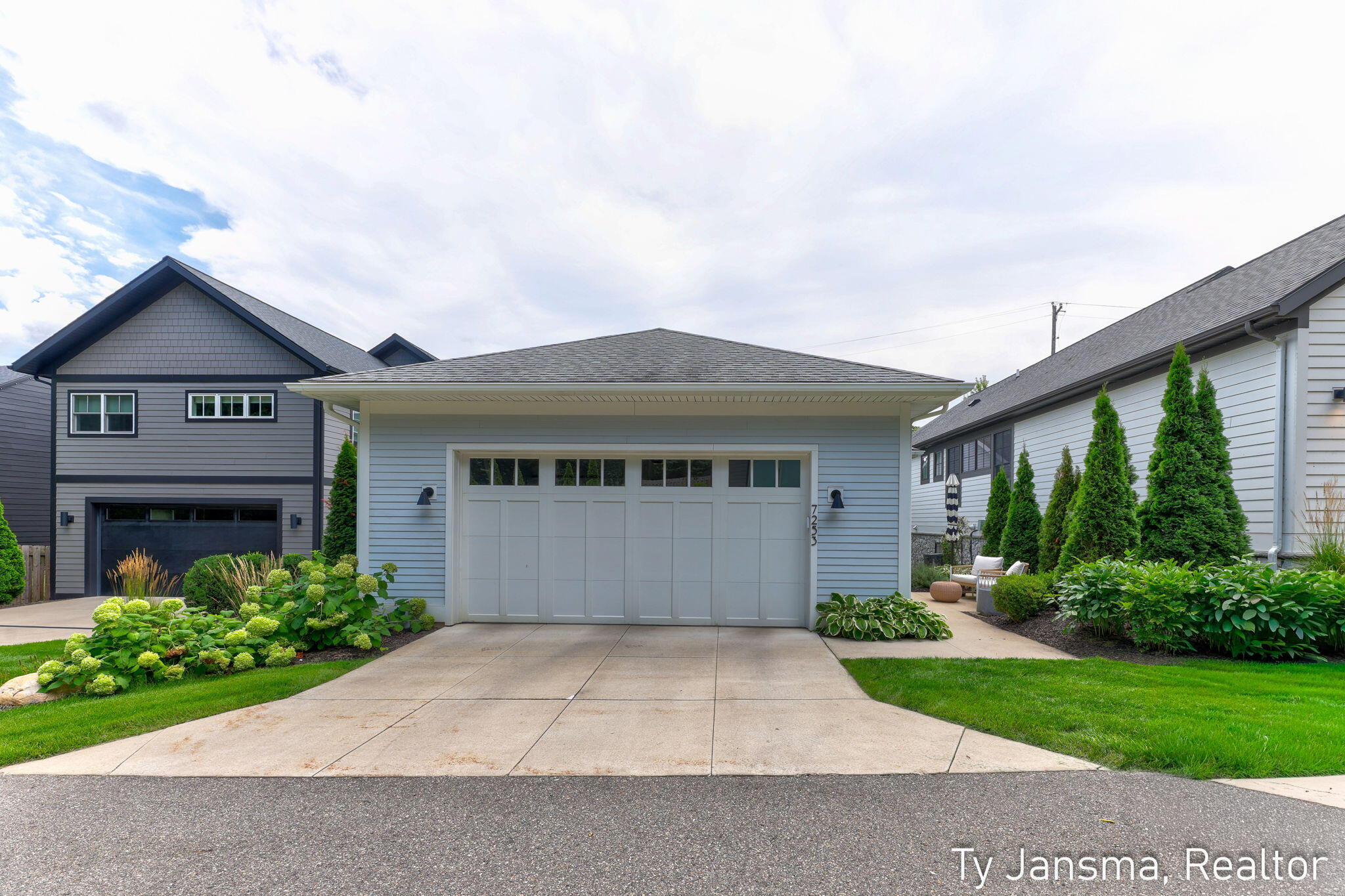 7253 Bradfield Street SE Ada MI 49301