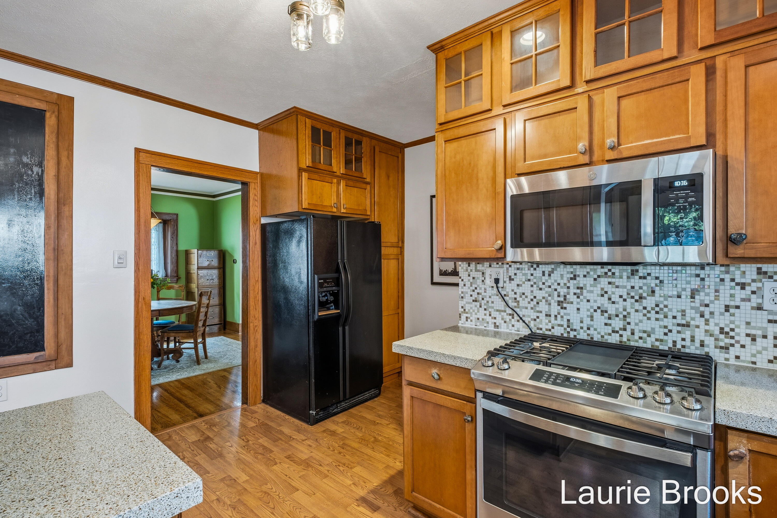 214 Glenhaven Avenue NW Grand Rapids MI 49504