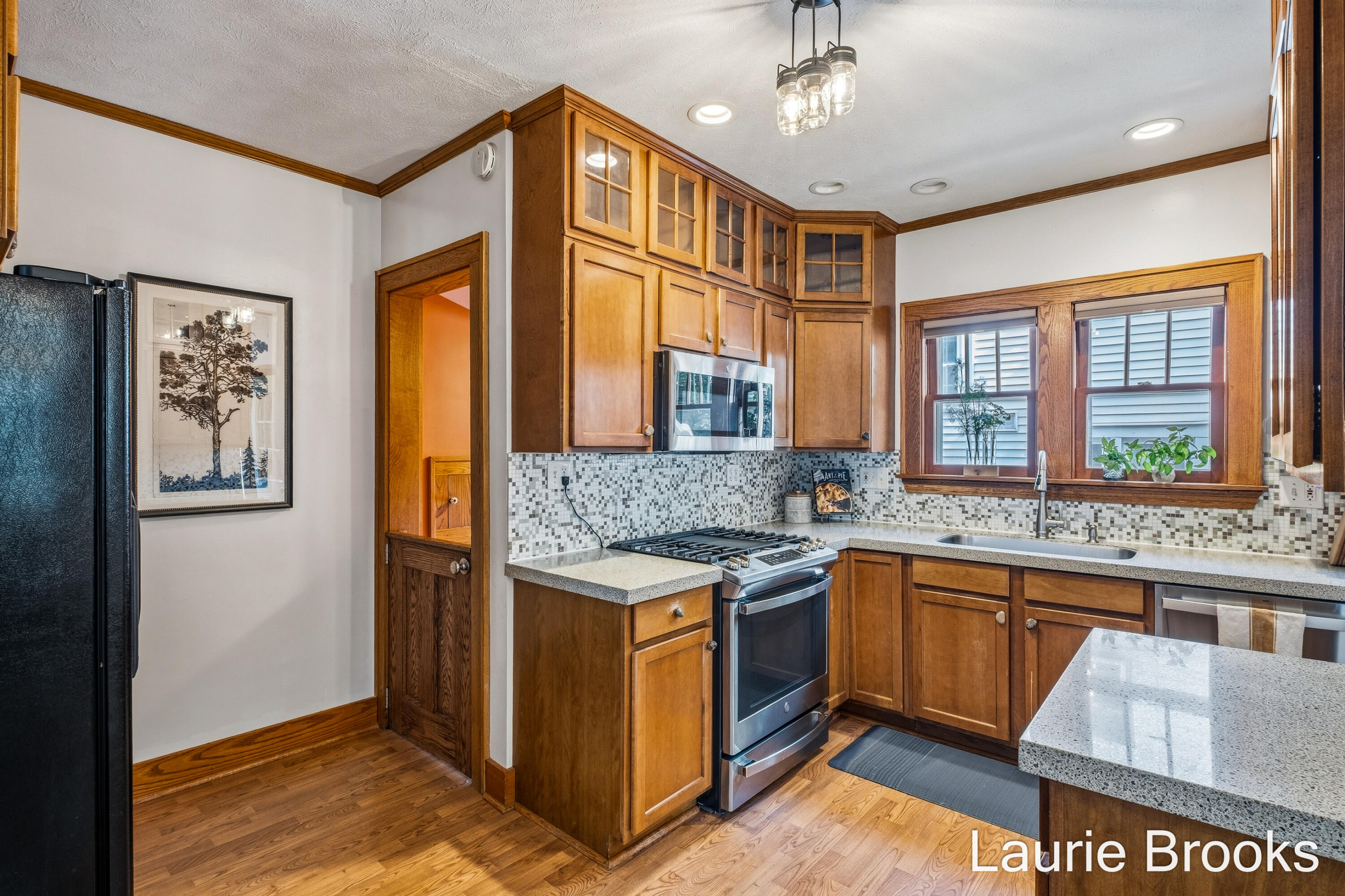 214 Glenhaven Avenue NW Grand Rapids MI 49504