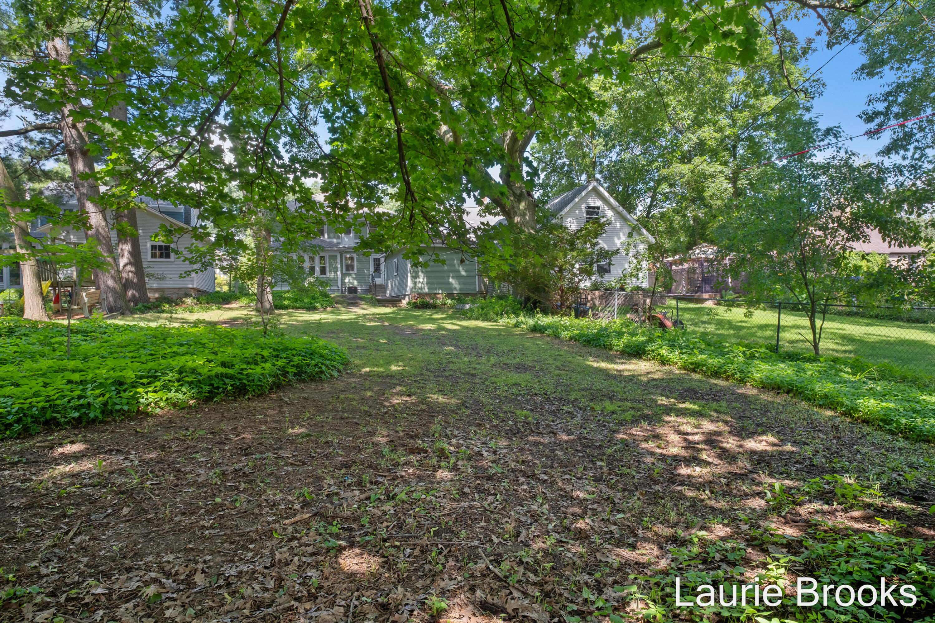 214 Glenhaven Avenue NW Grand Rapids MI 49504