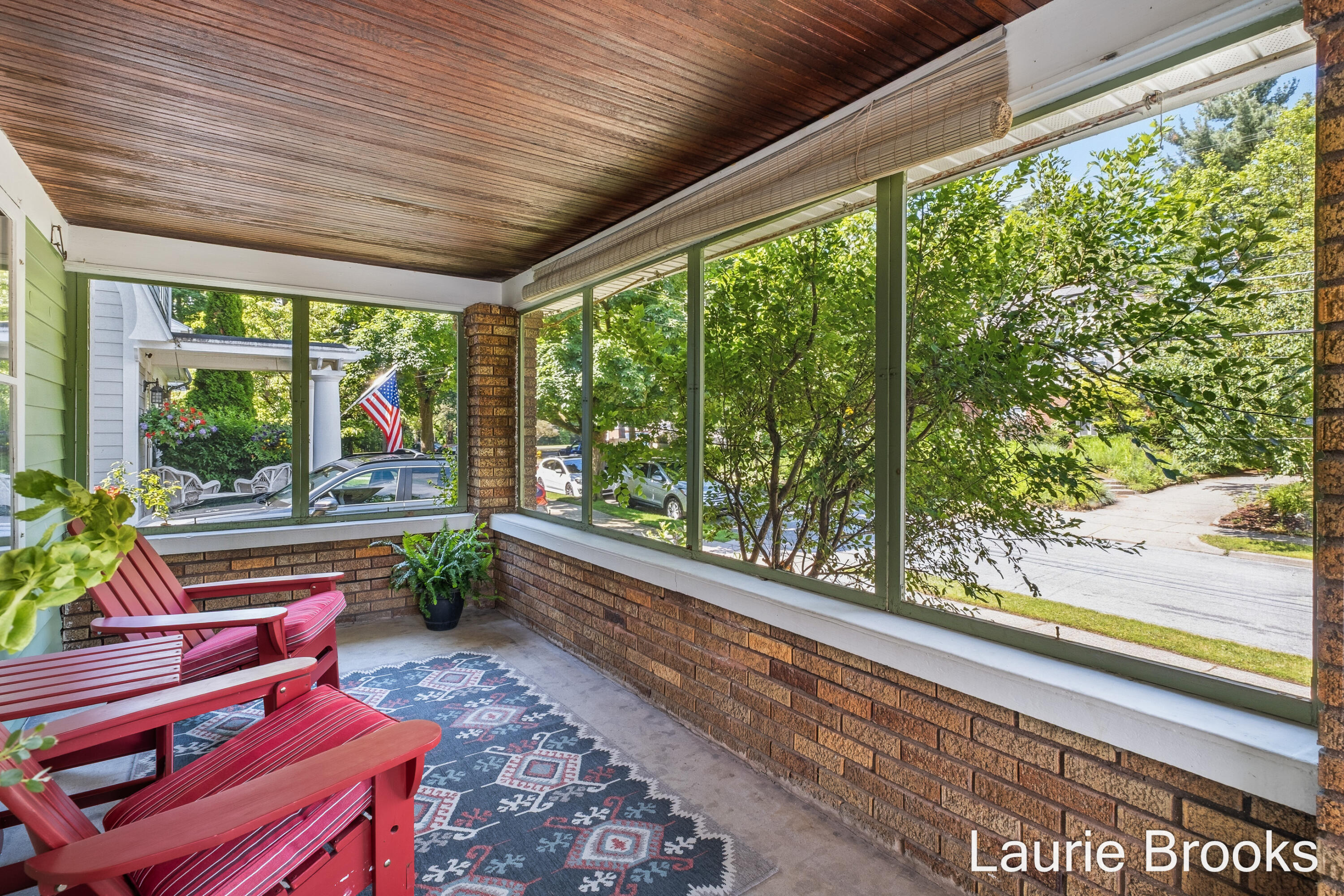 214 Glenhaven Avenue NW Grand Rapids MI 49504
